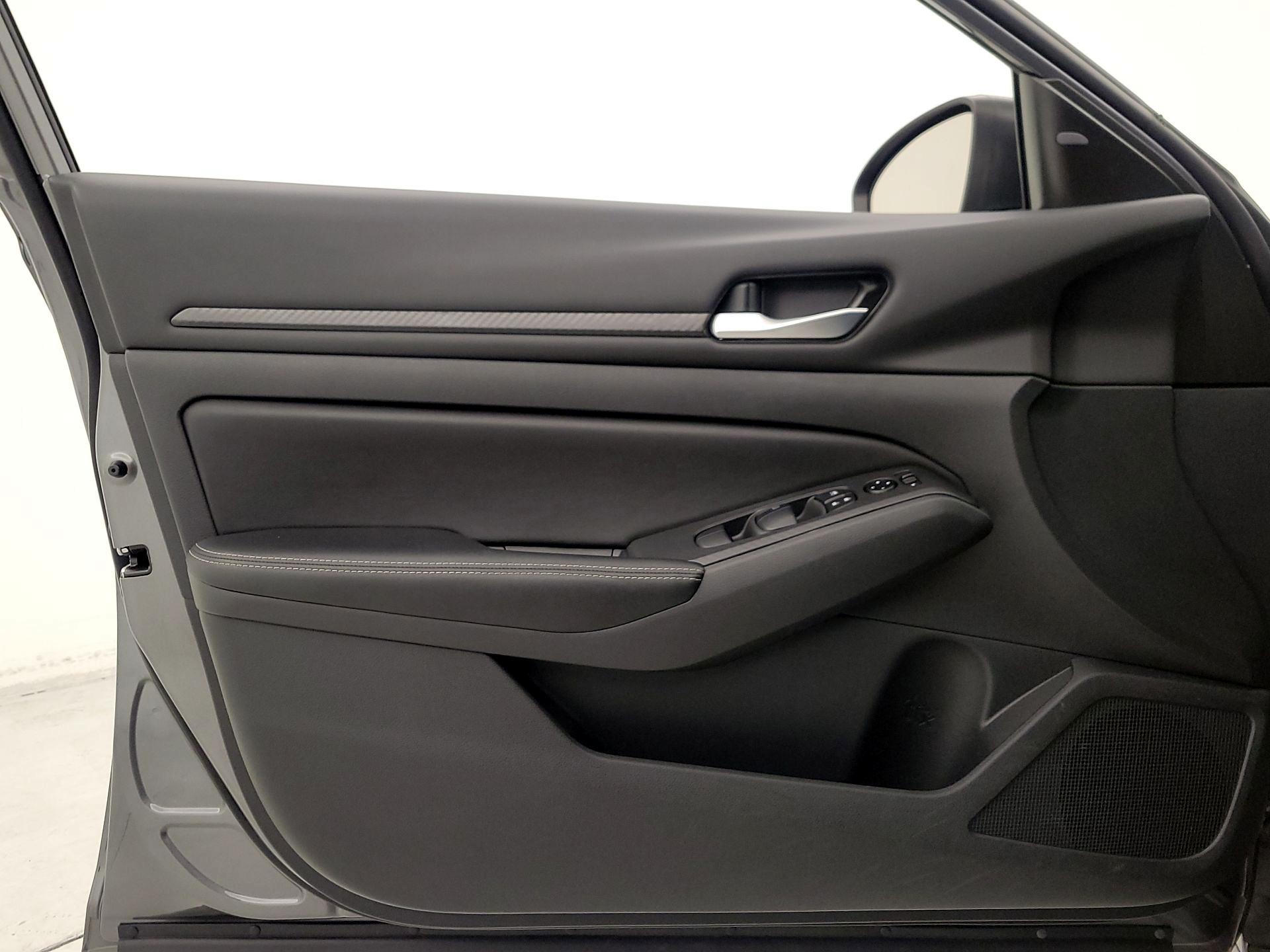 Thumbnail: 2025 Nissan Altima - 12