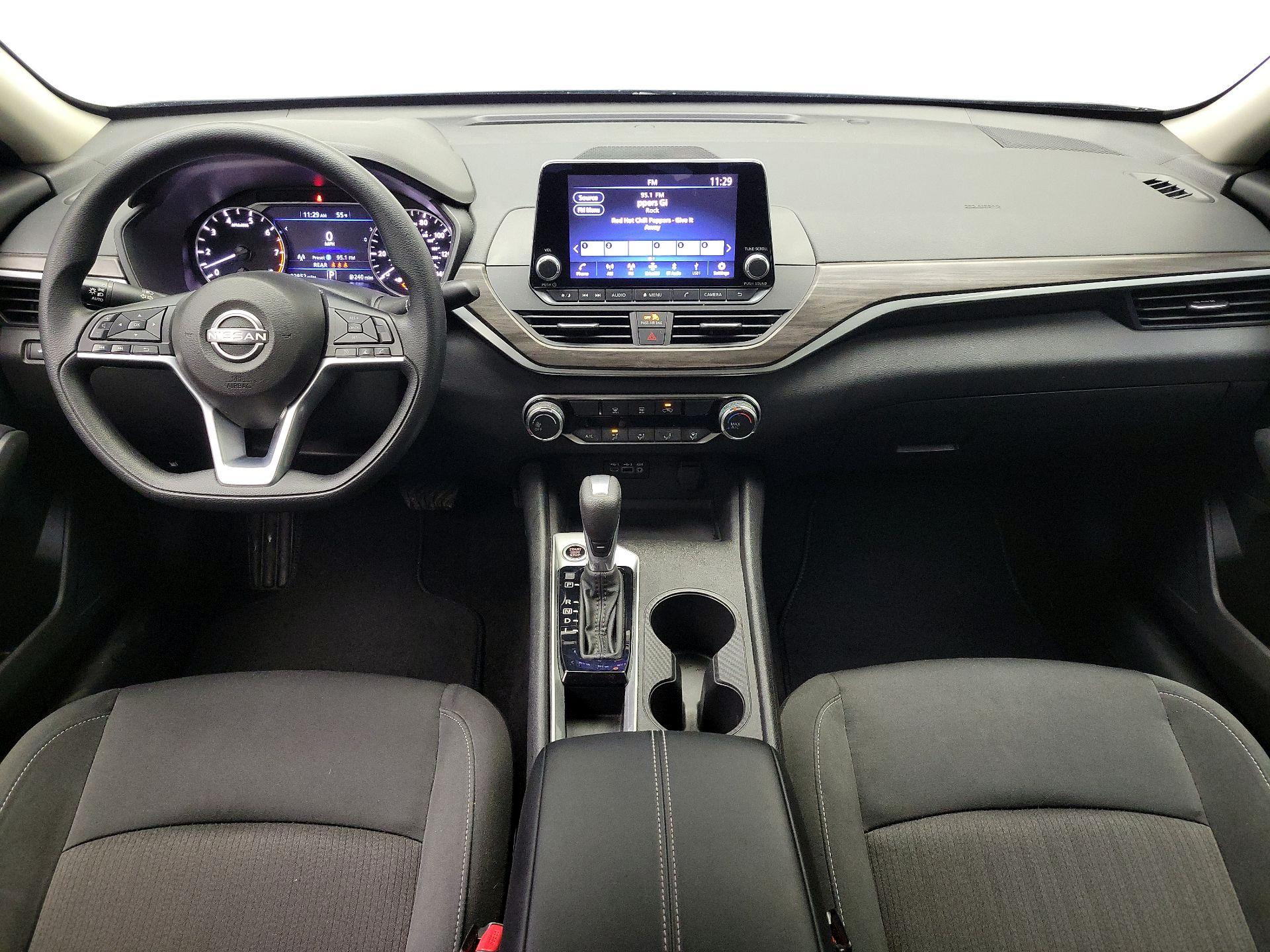 Thumbnail: 2025 Nissan Altima - 9