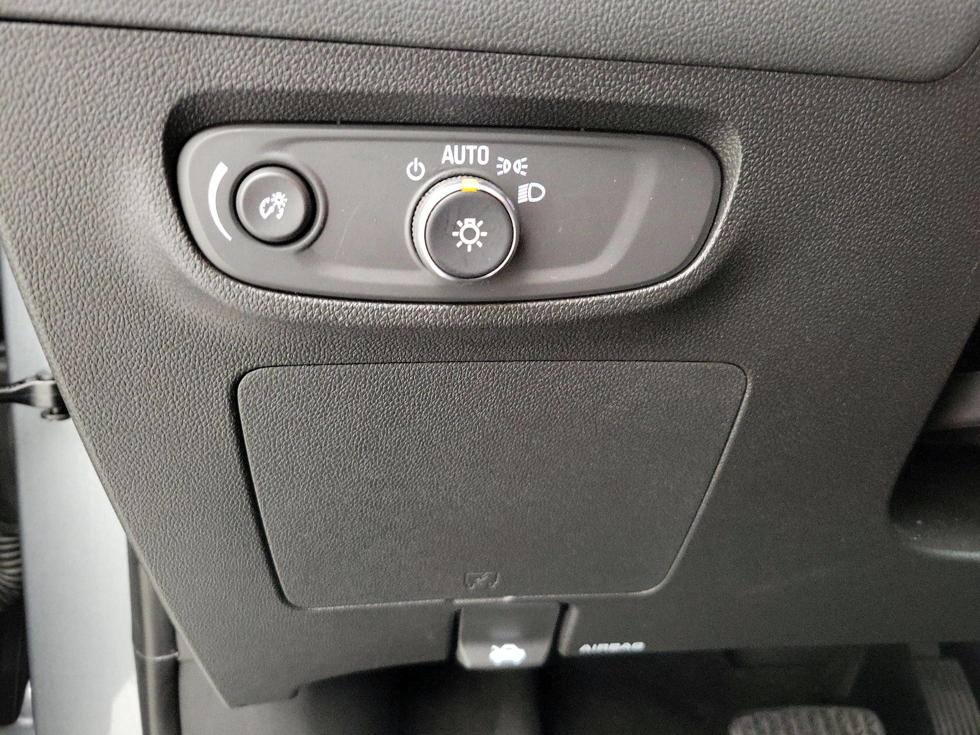 Thumbnail: 2025 Buick Encore GX - 13