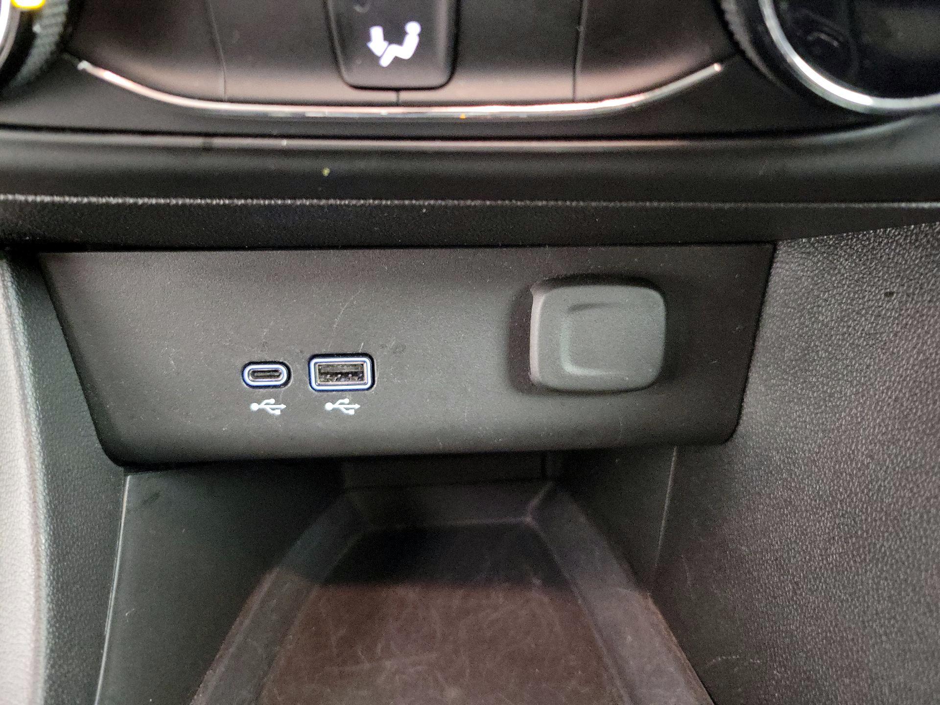 Thumbnail: 2025 Buick Encore GX - 18