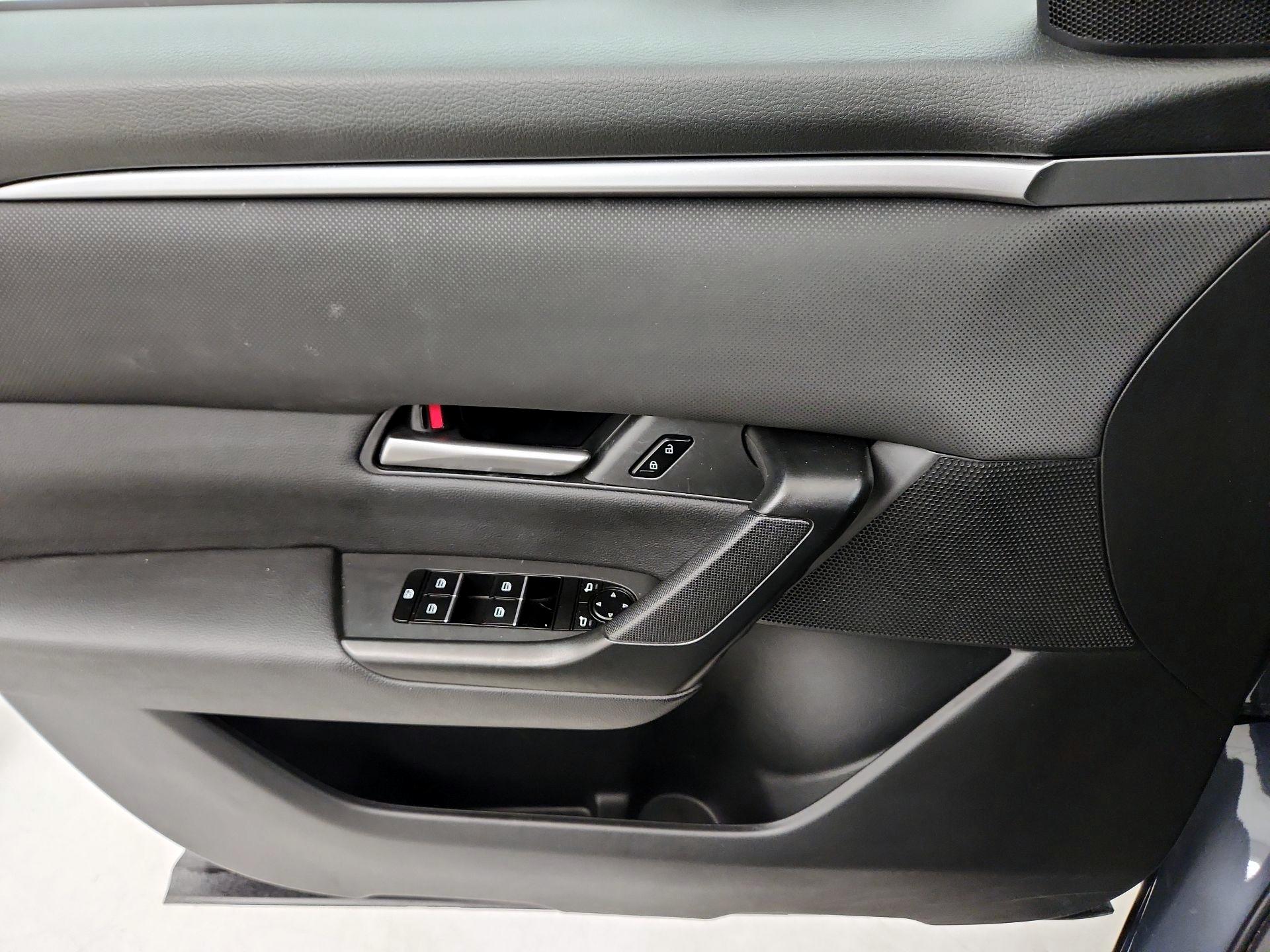 Thumbnail: 2025 Mazda CX-50 - 12