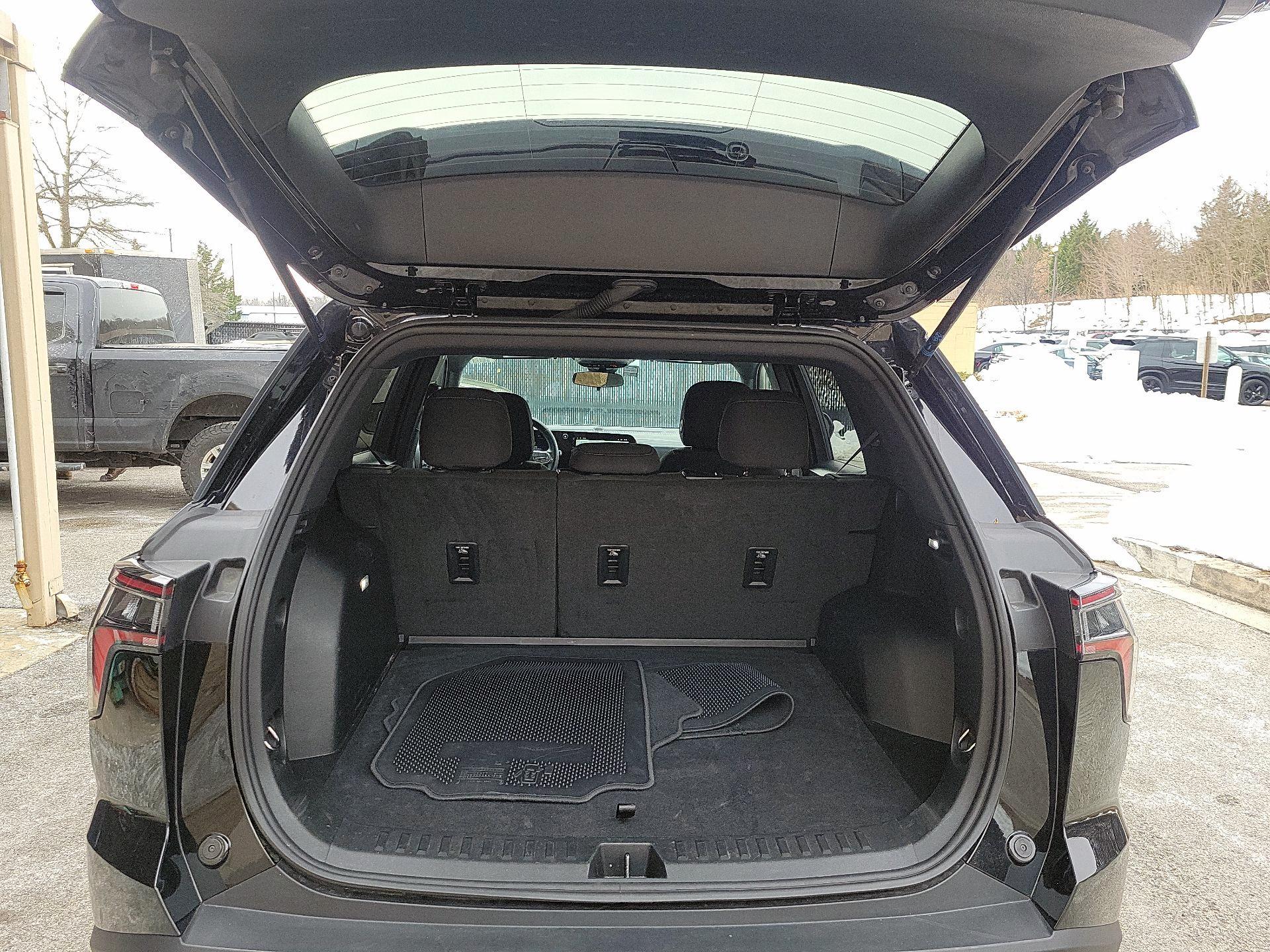 Thumbnail: 2025 Chevrolet Equinox - 19