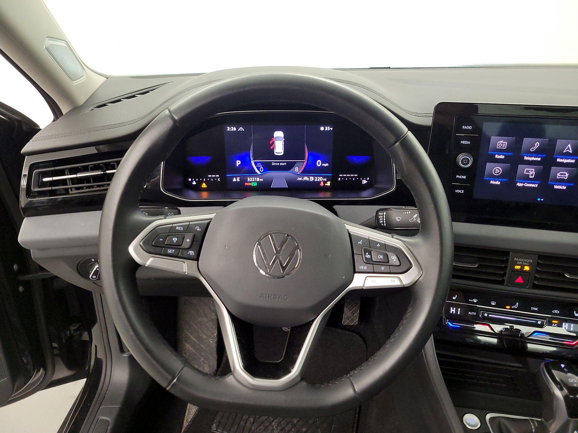 Thumbnail: 2025 Volkswagen Jetta - 10