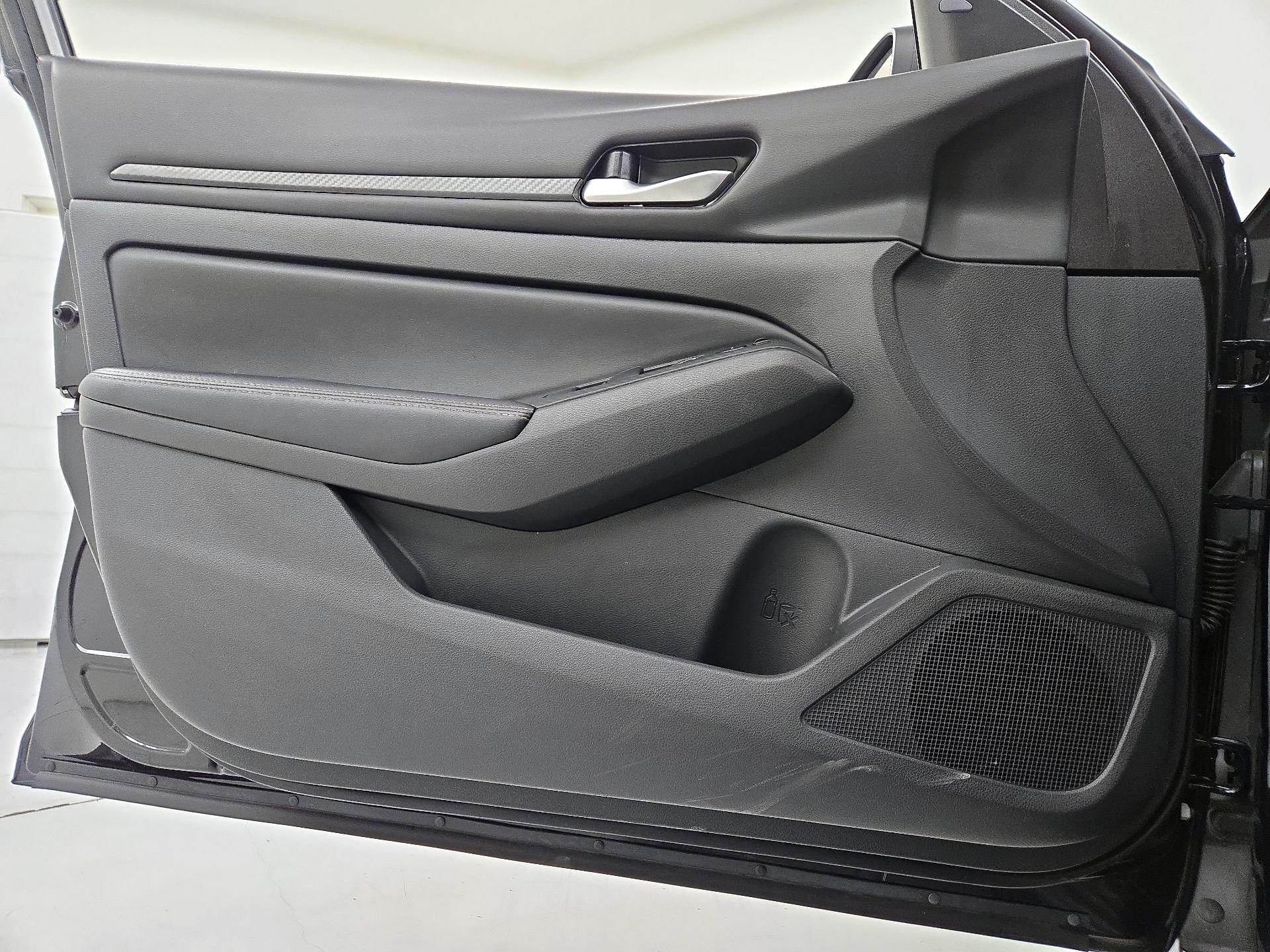 Thumbnail: 2025 Nissan Altima - 12