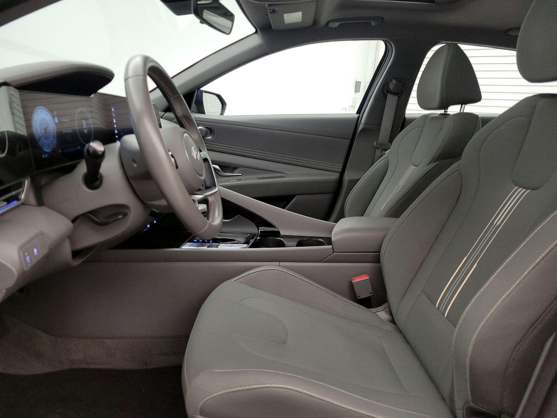 Thumbnail: 2025 Hyundai Elantra - 11