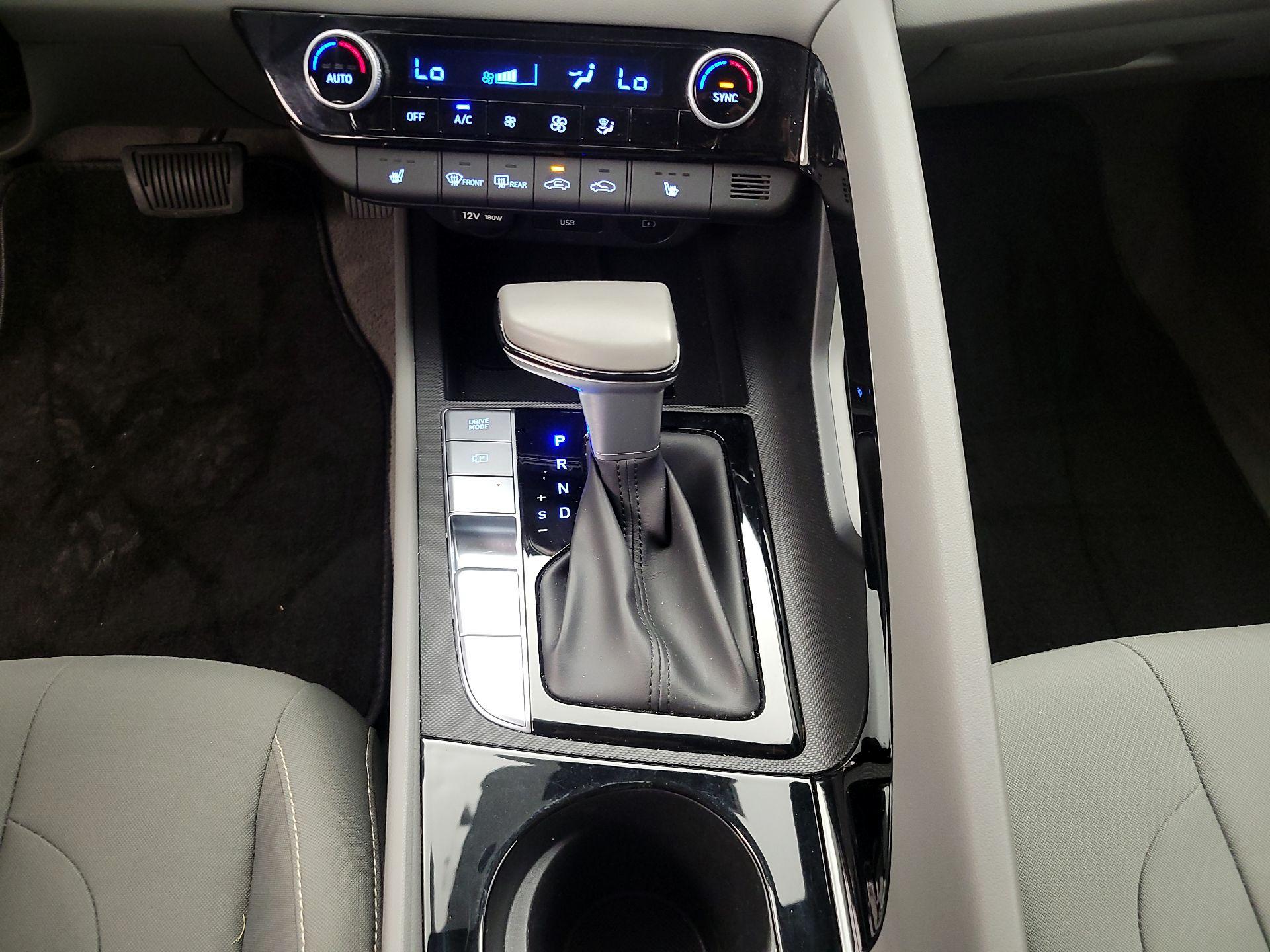 Thumbnail: 2025 Hyundai Elantra - 18