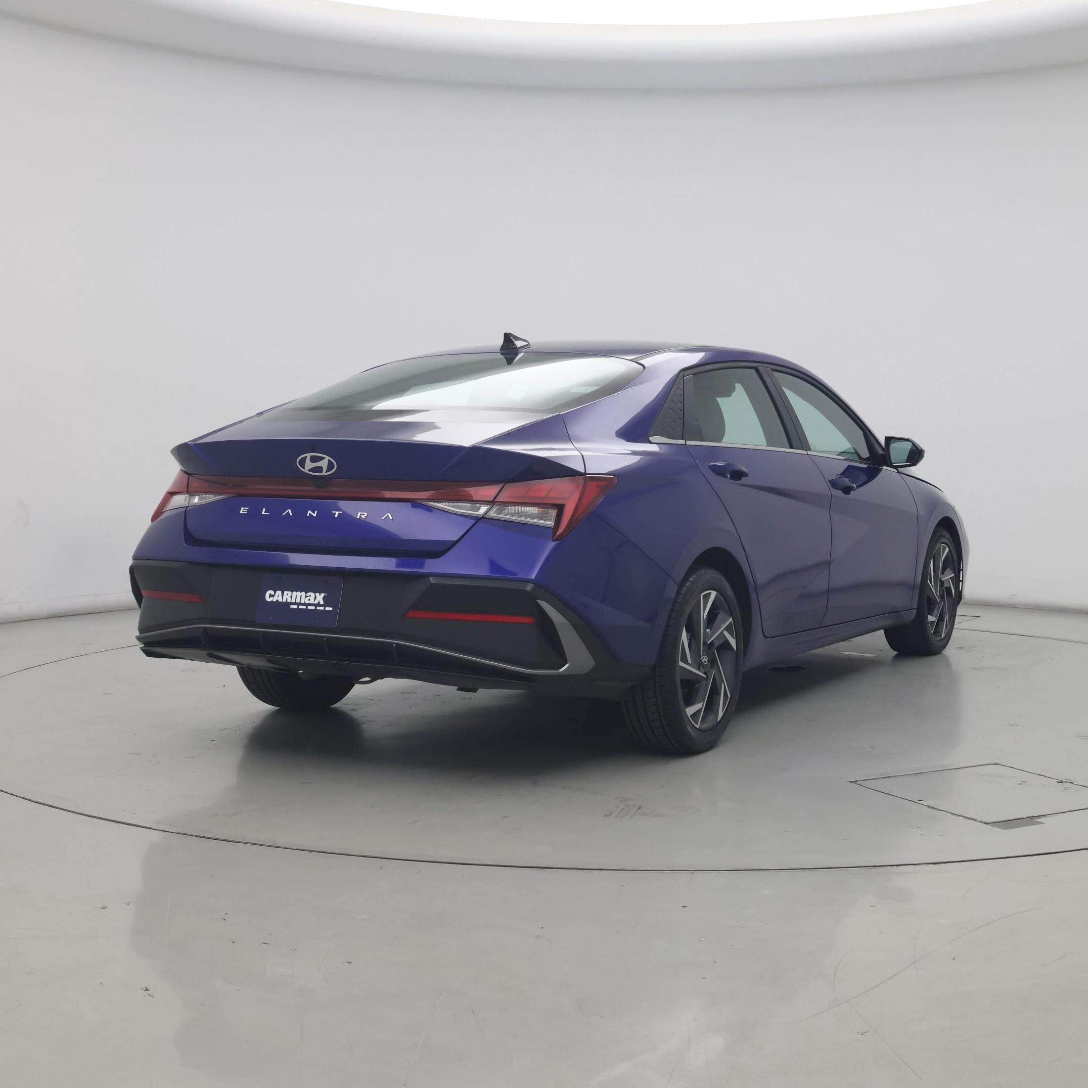 Thumbnail: 2025 Hyundai Elantra - 8