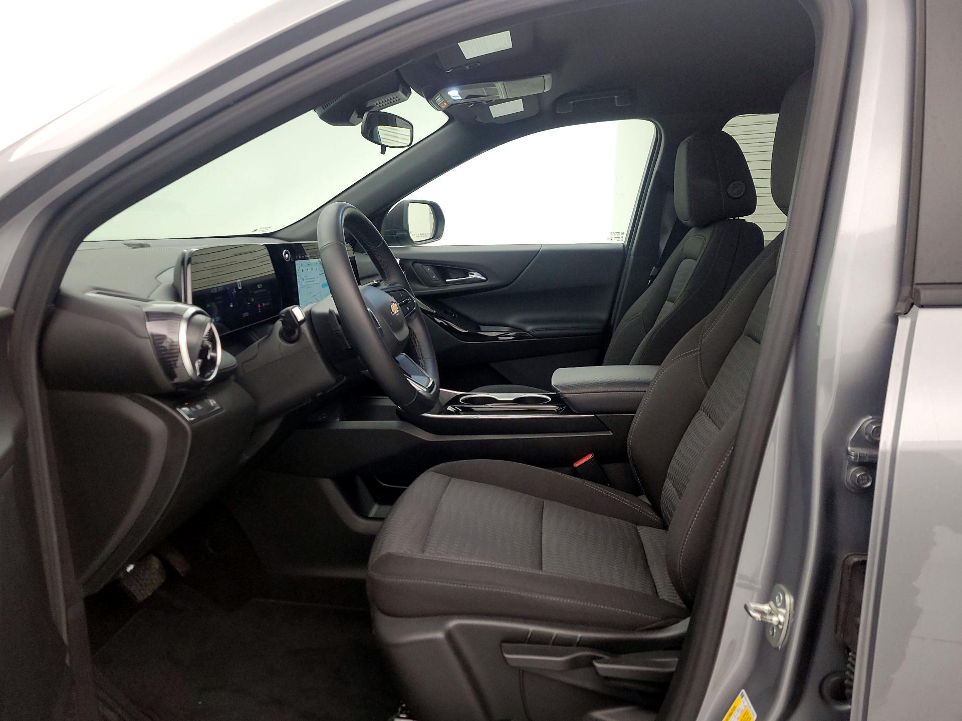 Thumbnail: 2025 Chevrolet Equinox - 11