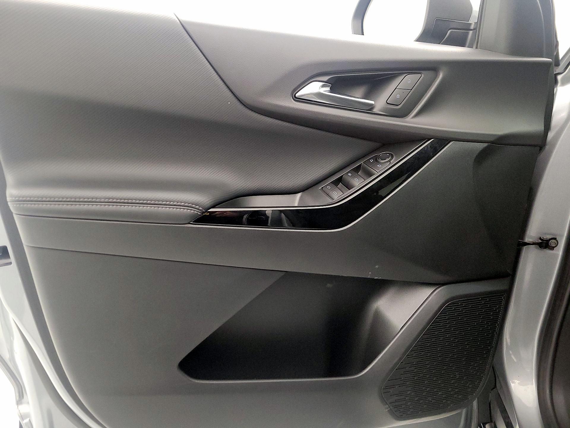 Thumbnail: 2025 Chevrolet Equinox - 12