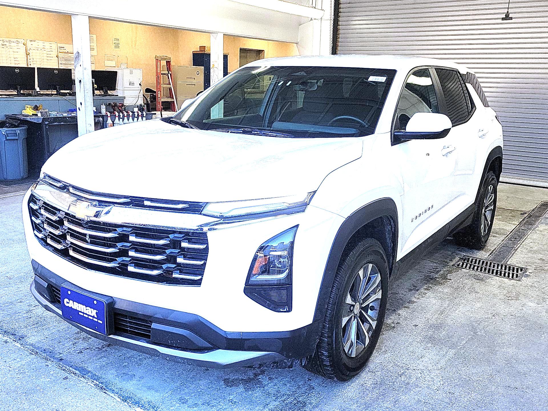 Thumbnail: 2025 Chevrolet Equinox - 3