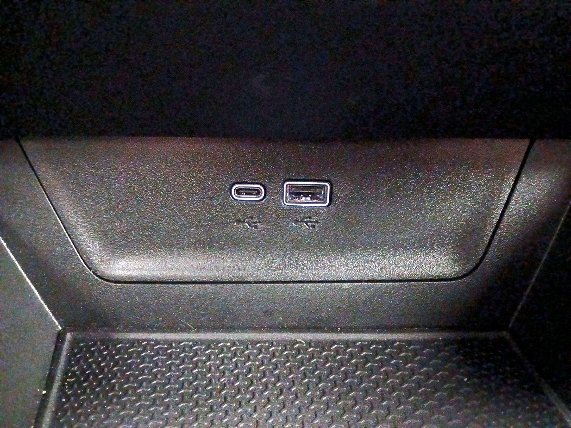 Thumbnail: 2025 Chevrolet Equinox - 18