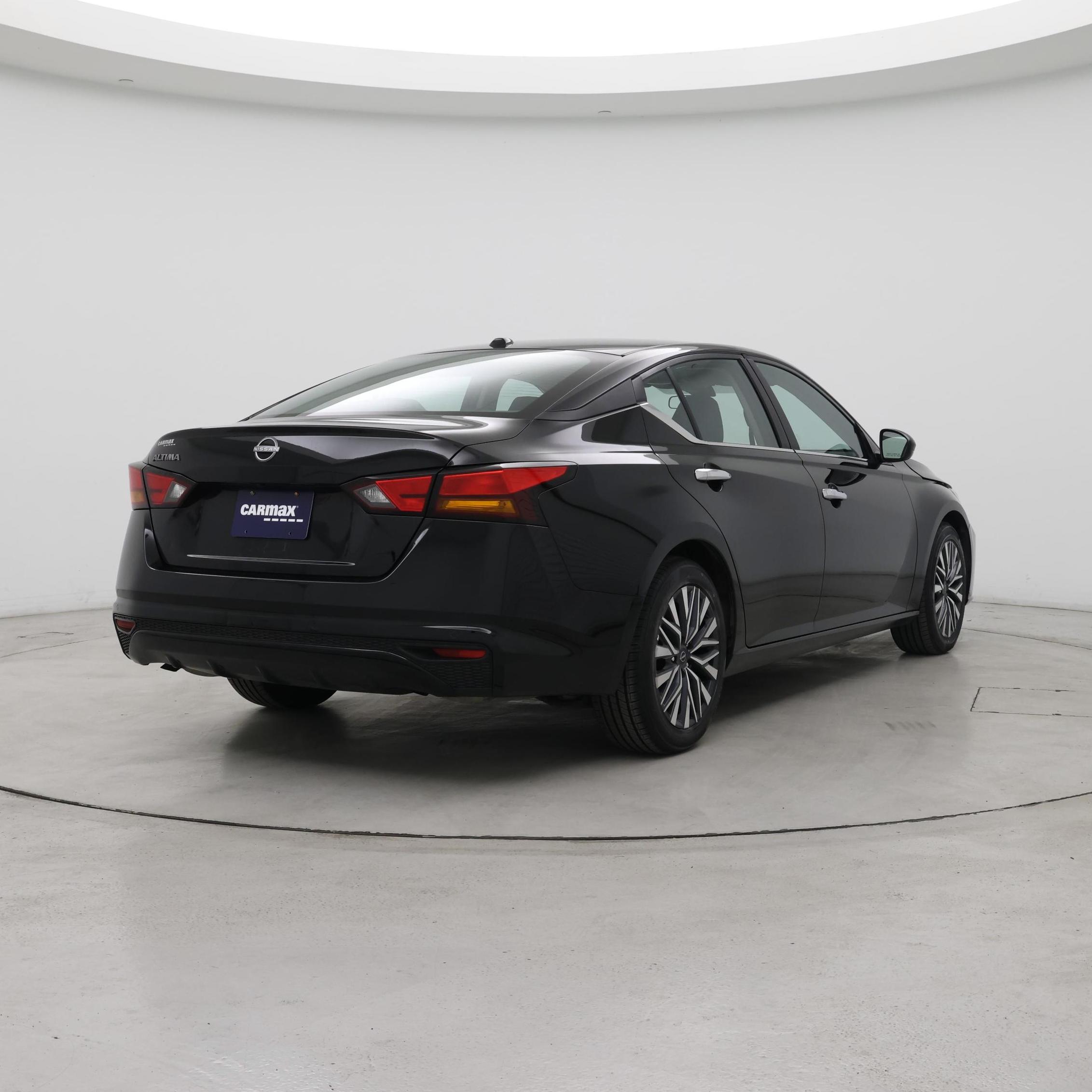 Thumbnail: 2025 Nissan Altima - 8