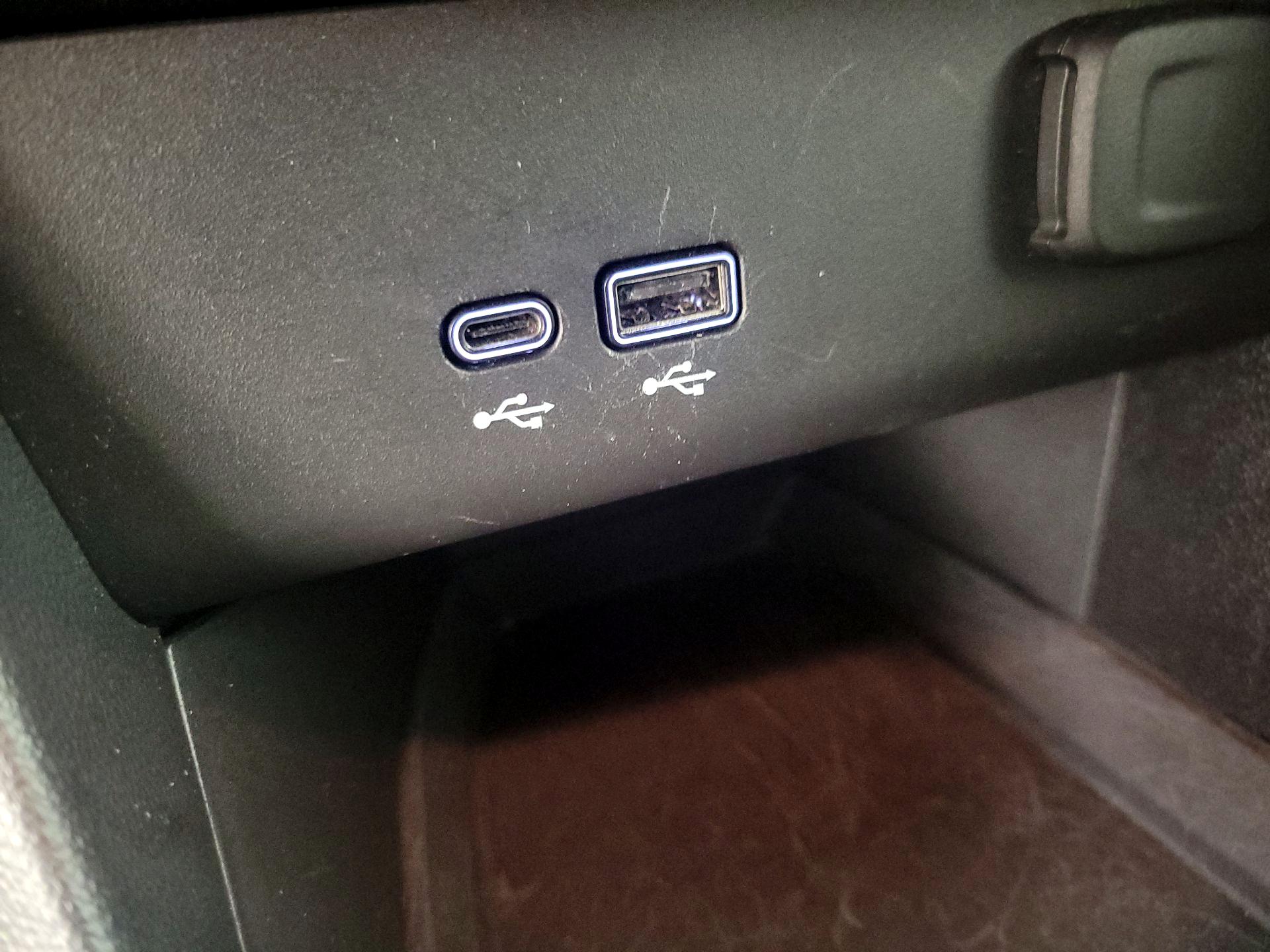 Thumbnail: 2025 Buick Encore GX - 18