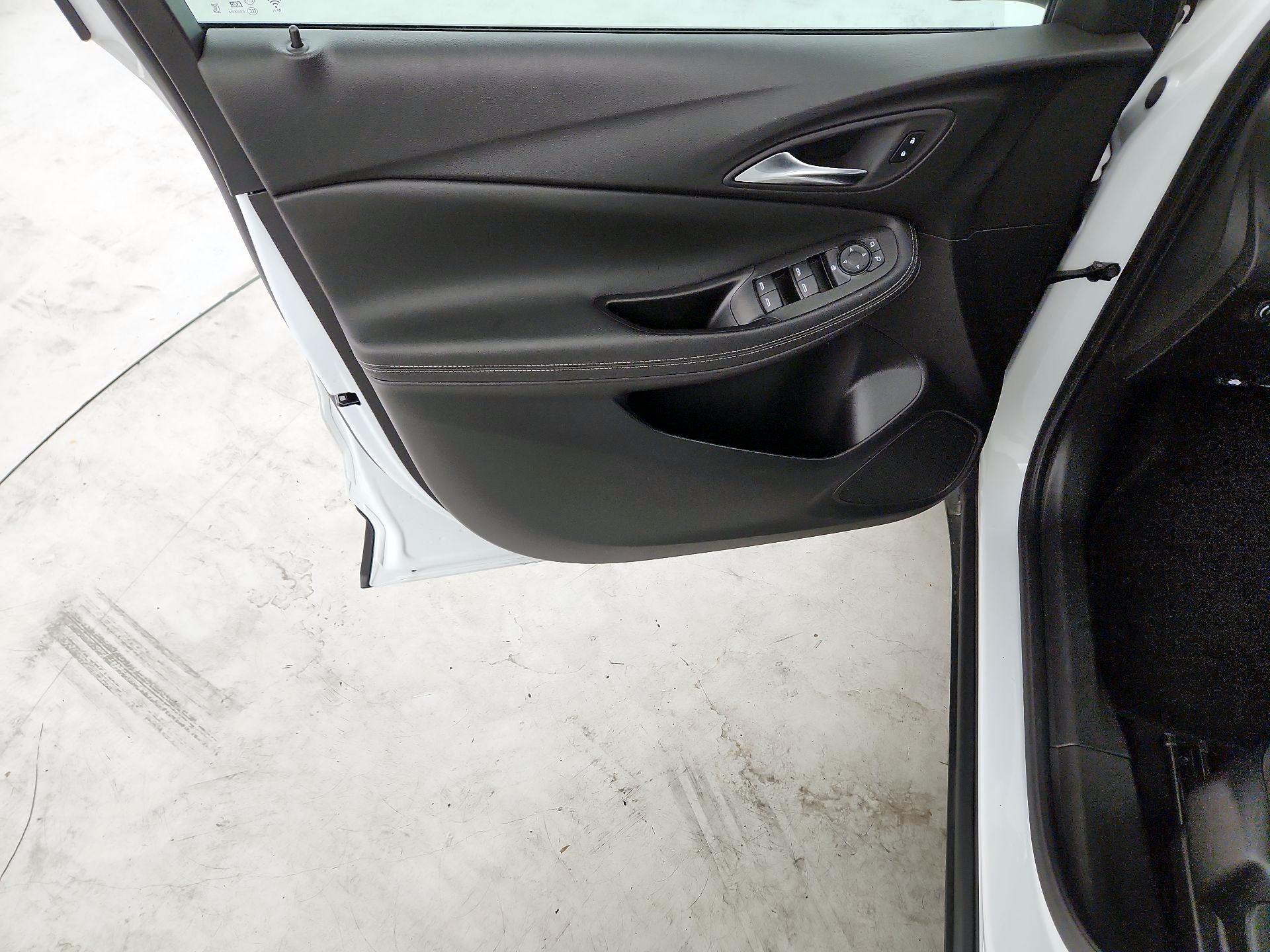 Thumbnail: 2025 Buick Encore GX - 10