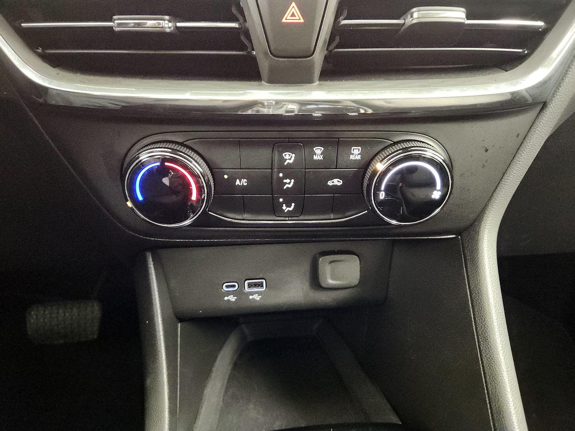 Thumbnail: 2025 Buick Encore GX - 14