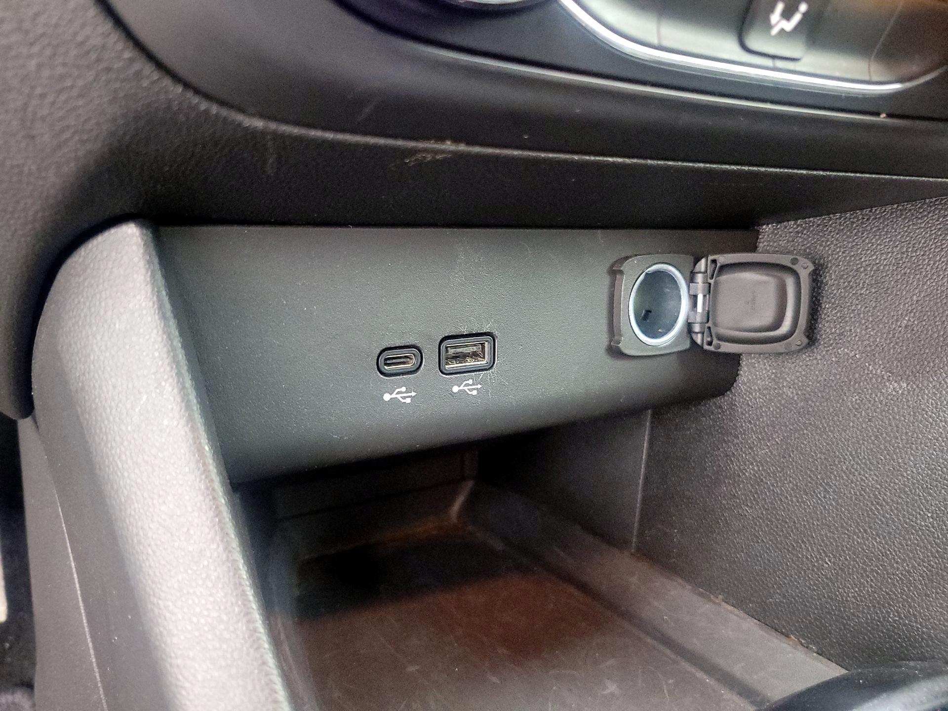 Thumbnail: 2025 Buick Encore GX - 18