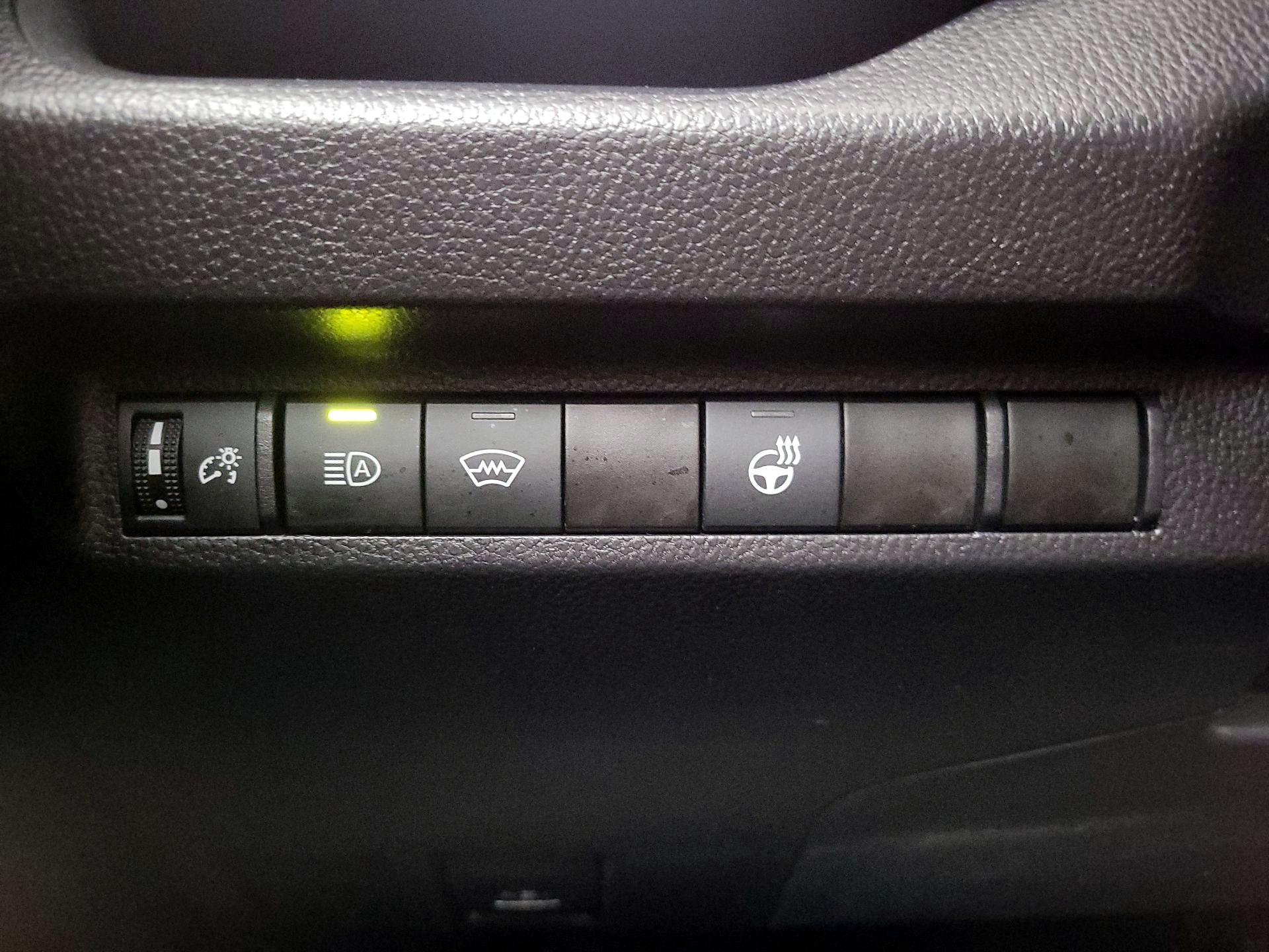 Thumbnail: 2025 Toyota RAV4 - 13