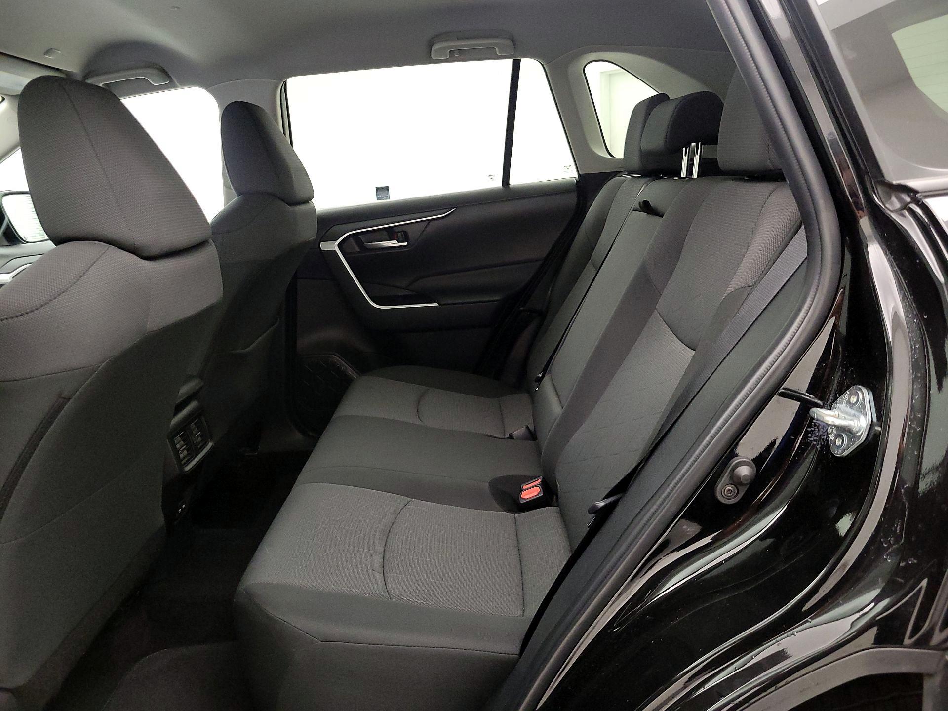 Thumbnail: 2025 Toyota RAV4 - 19