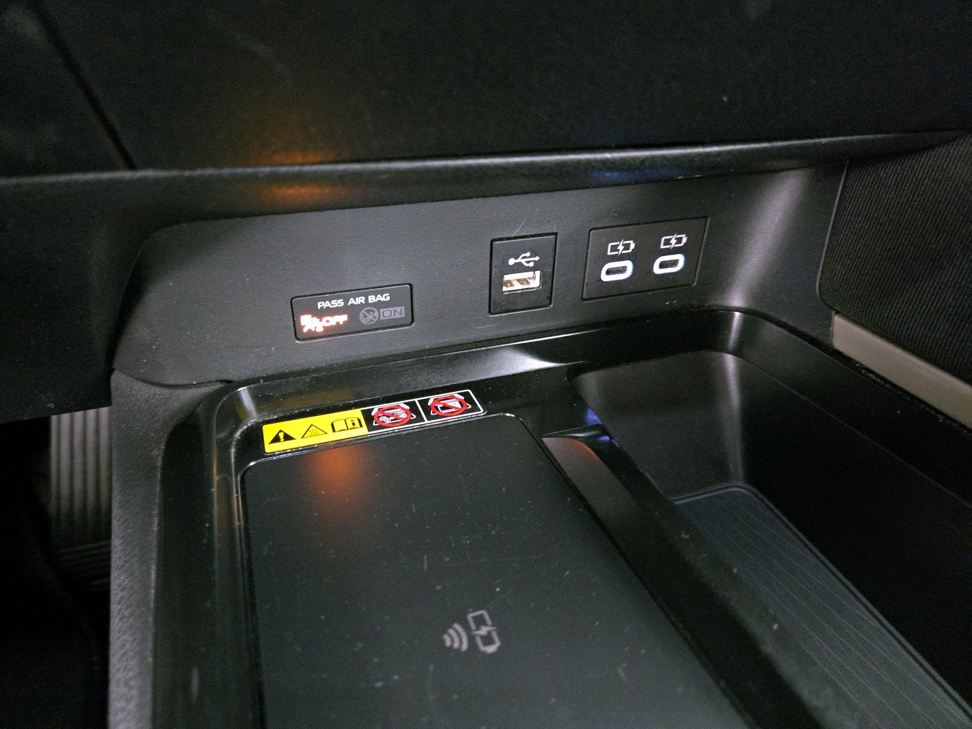 Thumbnail: 2025 Toyota Camry - 18