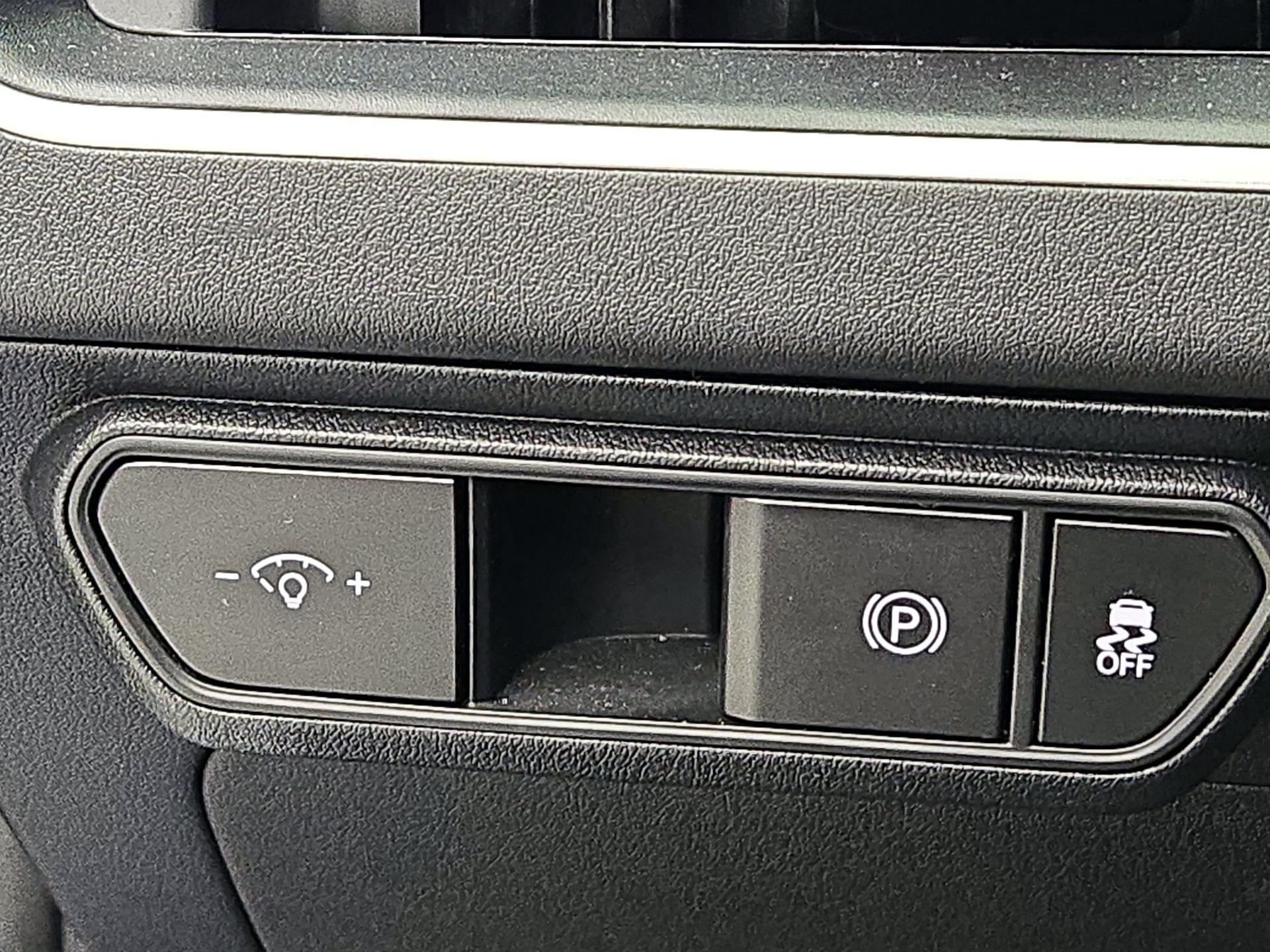 Thumbnail: 2025 Kia K4 - 13