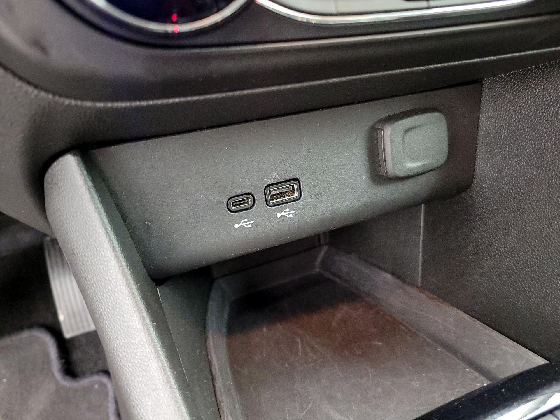 Thumbnail: 2025 Buick Encore GX - 18