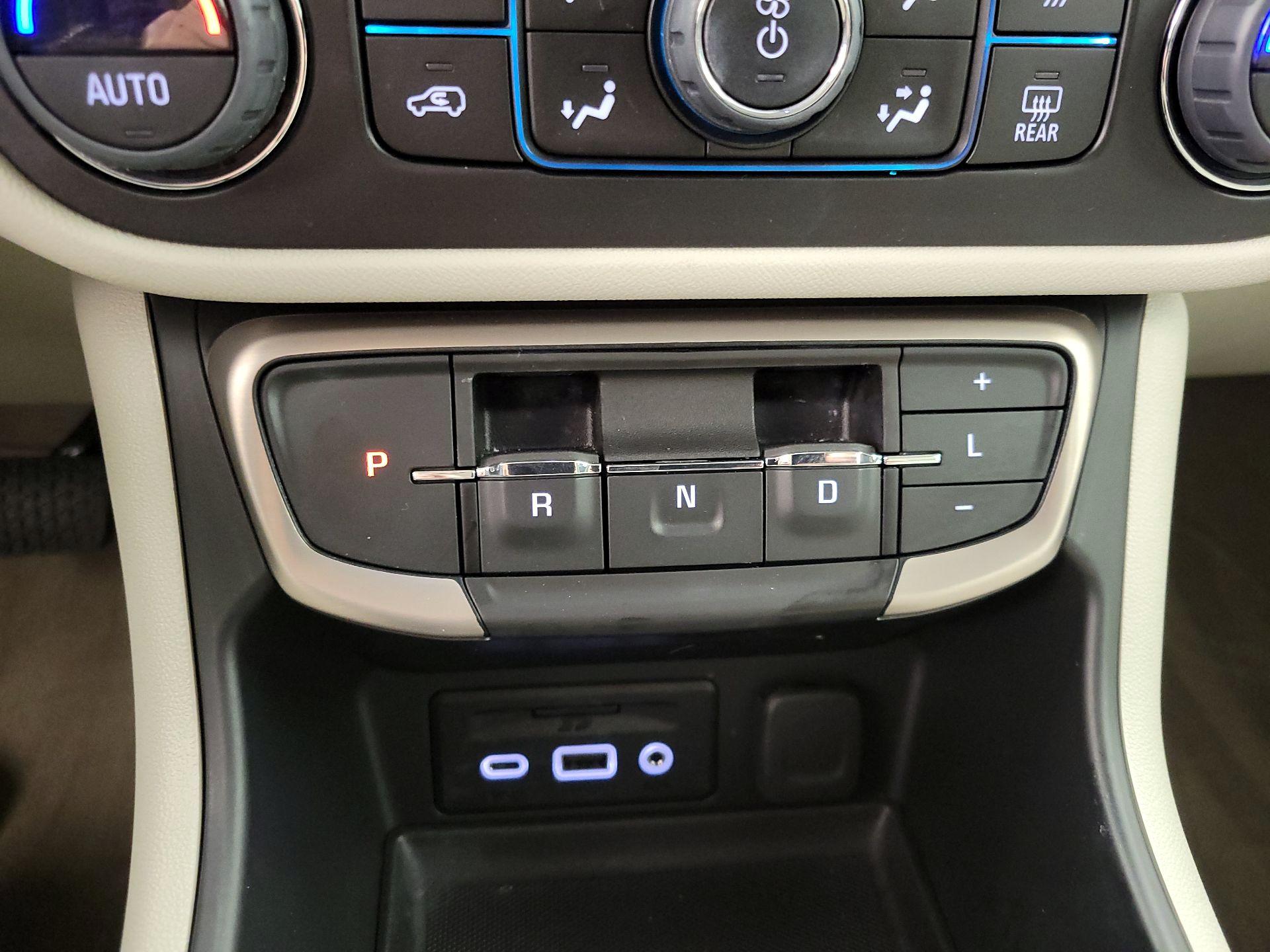 Thumbnail: 2023 GMC Terrain - 18