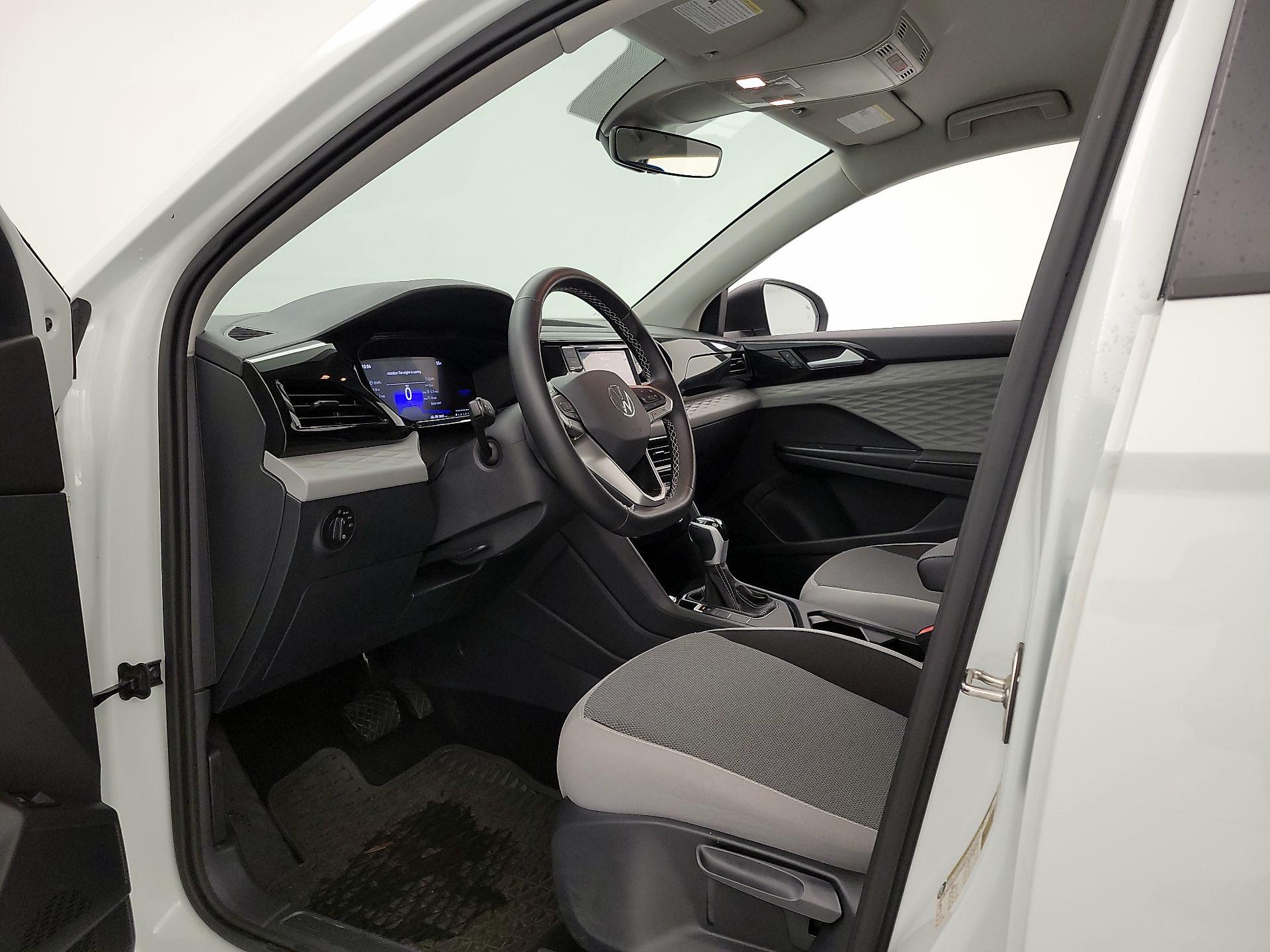 Thumbnail: 2024 Volkswagen Taos - 11