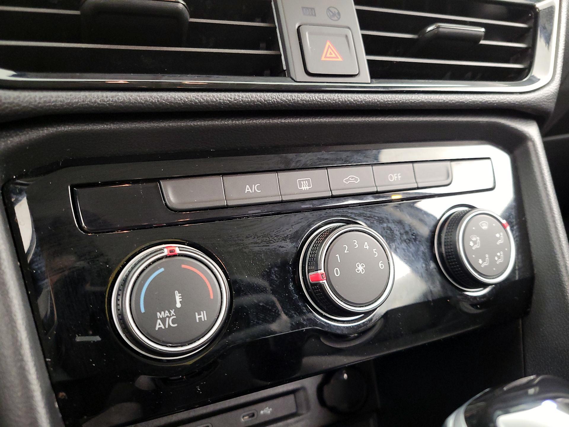 Thumbnail: 2024 Volkswagen Taos - 16