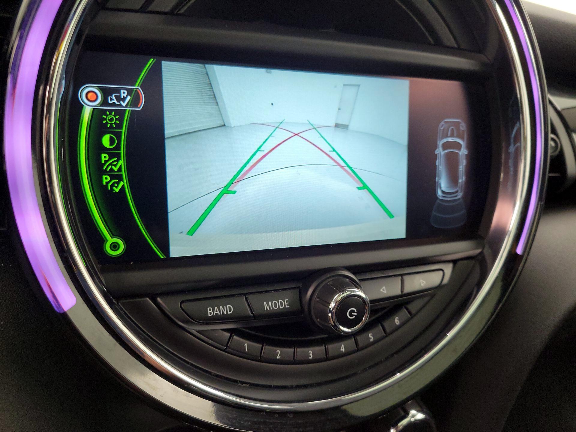 Thumbnail: 2017 MINI Cooper Hardtop - 15