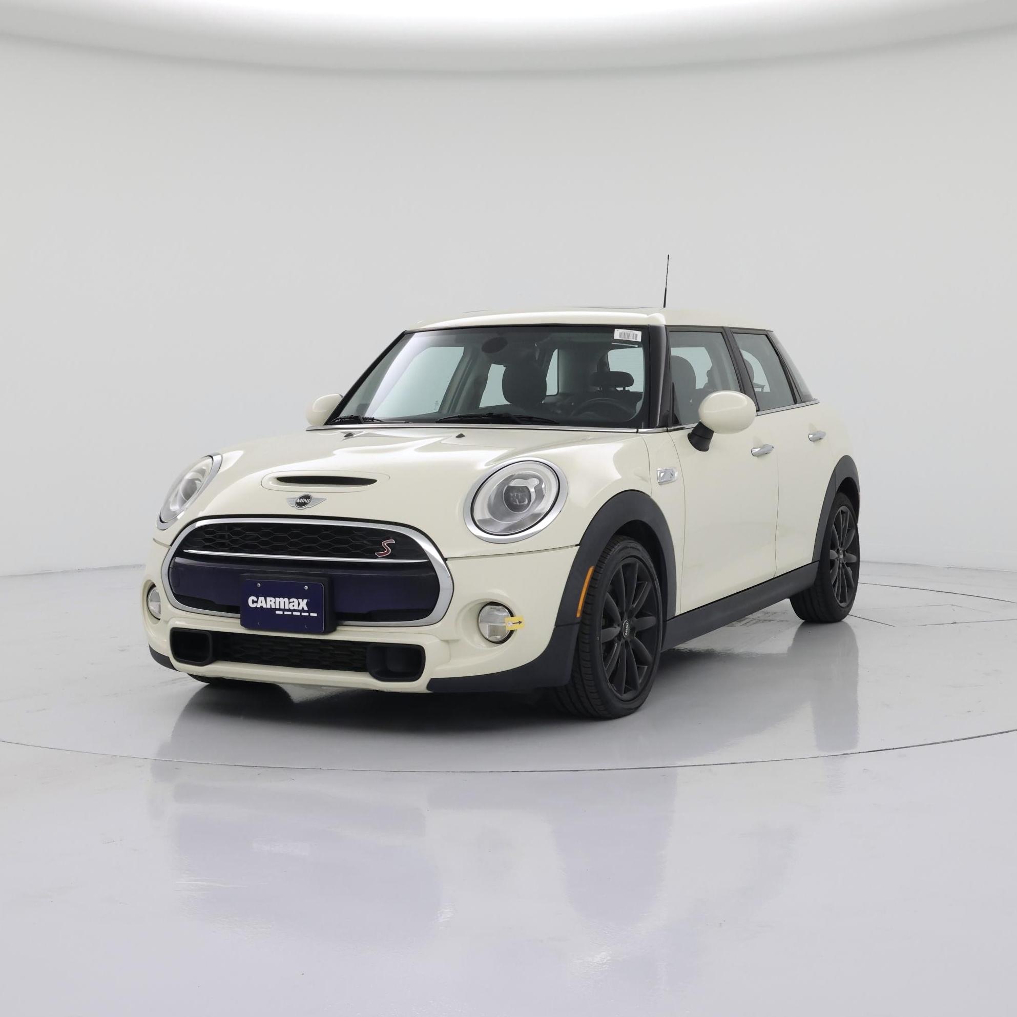 Thumbnail: 2017 MINI Cooper Hardtop - 4