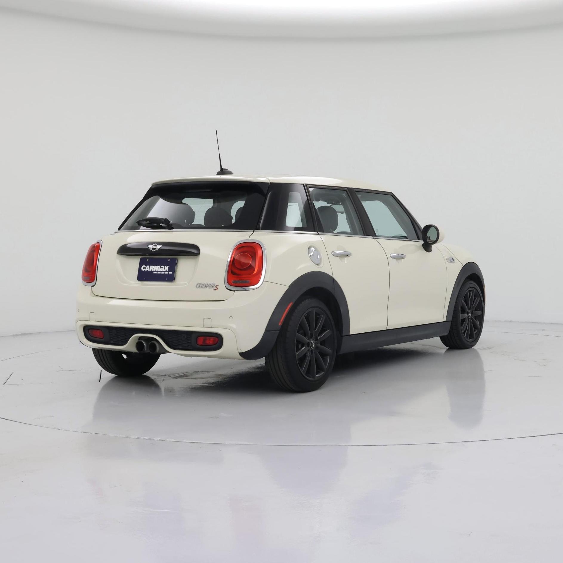 Thumbnail: 2017 MINI Cooper Hardtop - 8