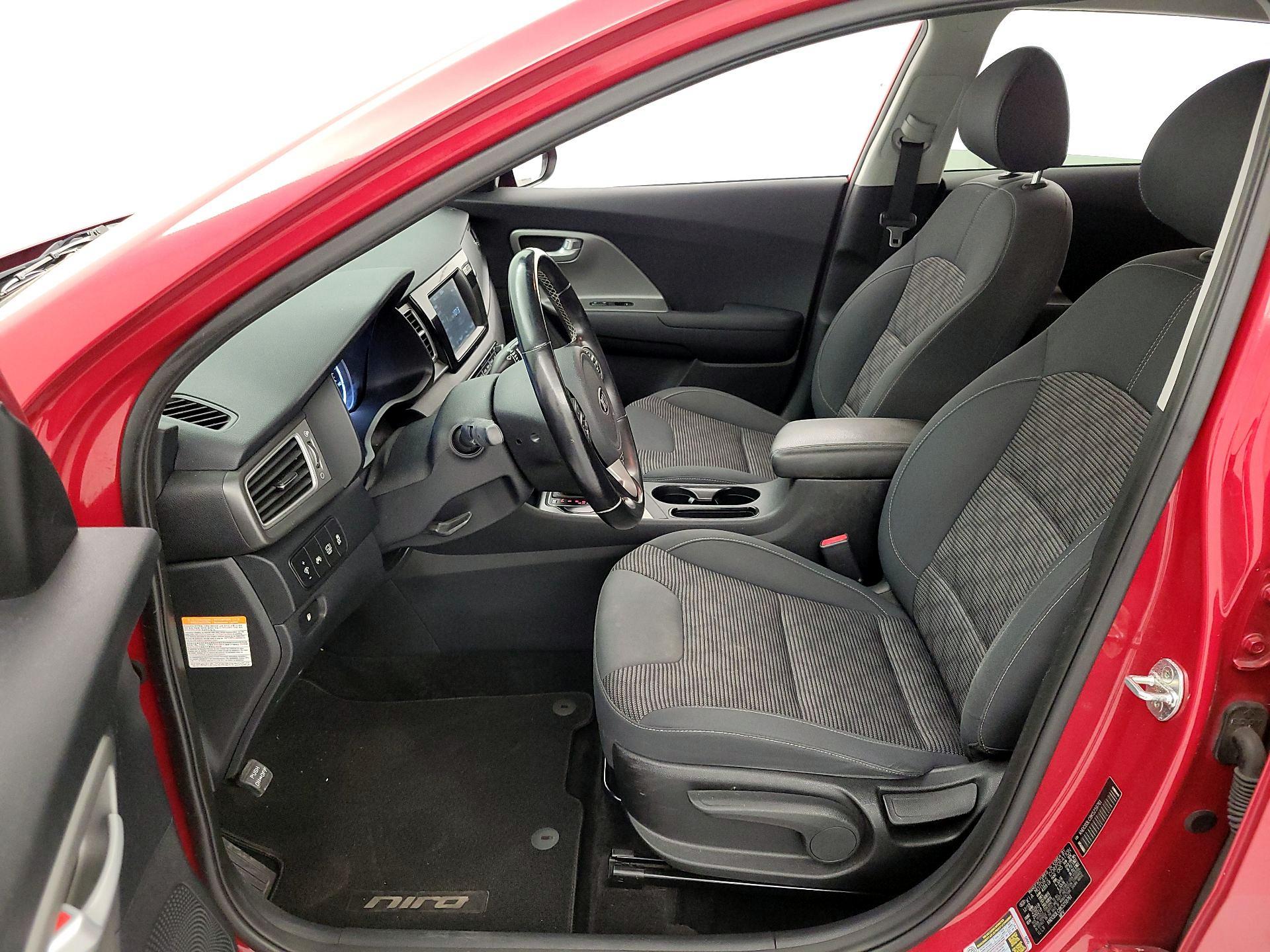 Thumbnail: 2019 Kia Niro - 11