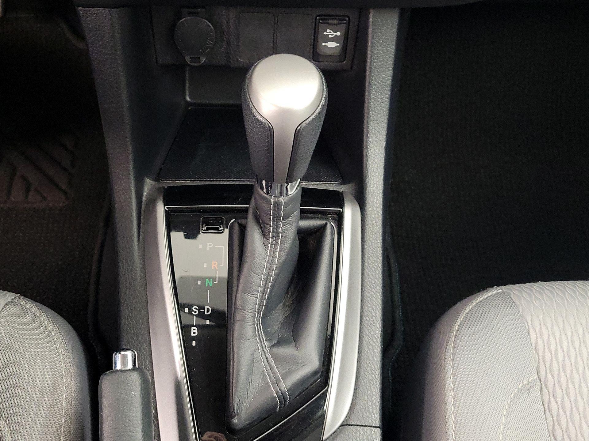 Thumbnail: 2014 Toyota Corolla - 17