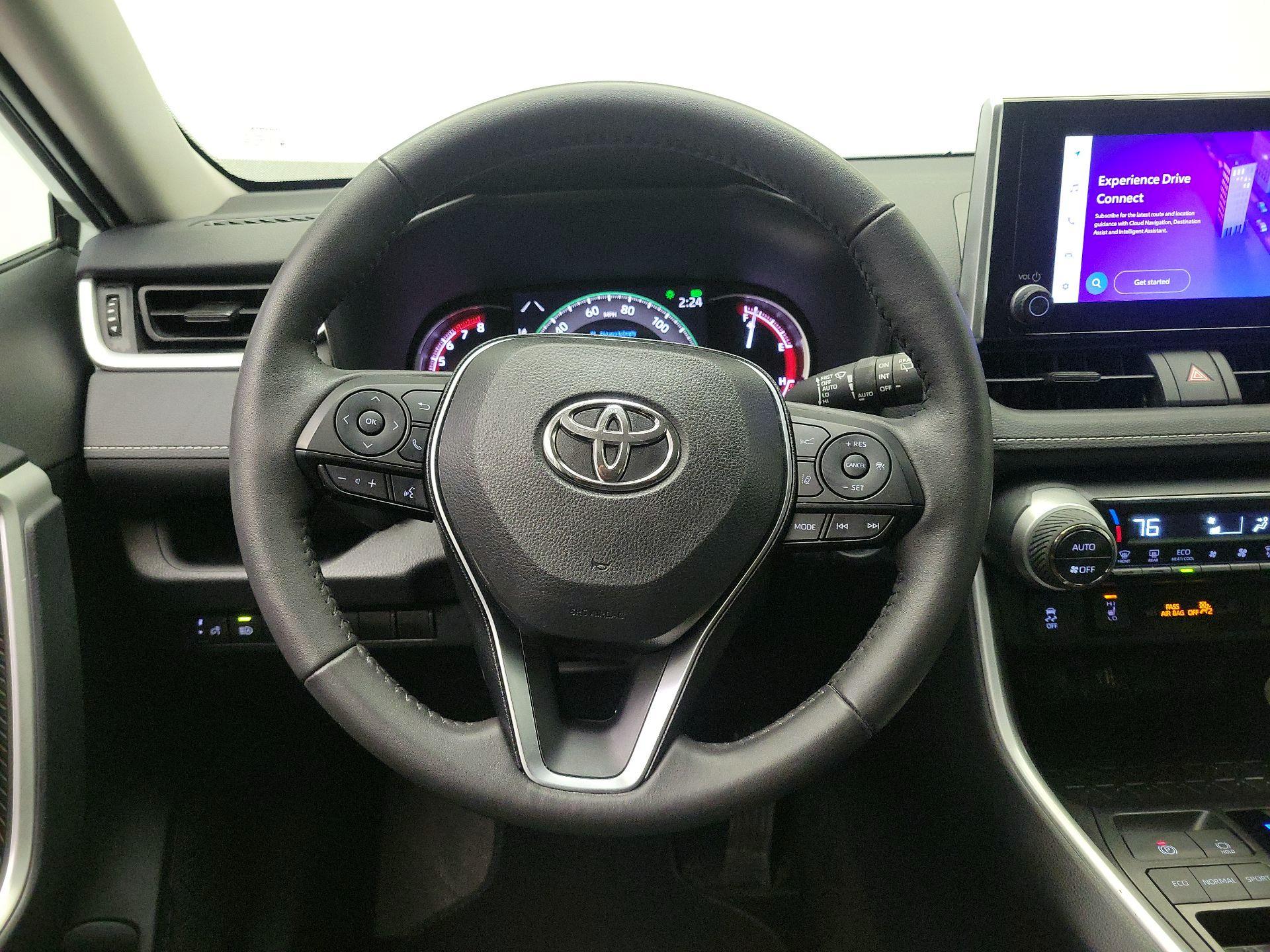 Thumbnail: 2025 Toyota RAV4 - 10