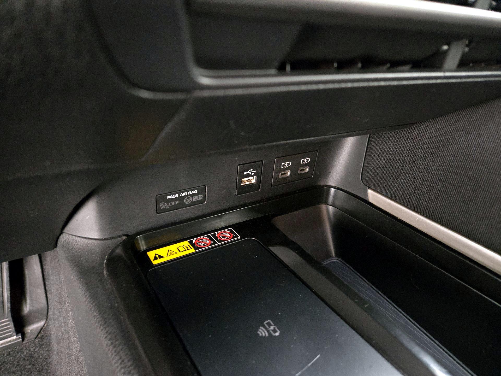 Thumbnail: 2025 Toyota Camry - 19