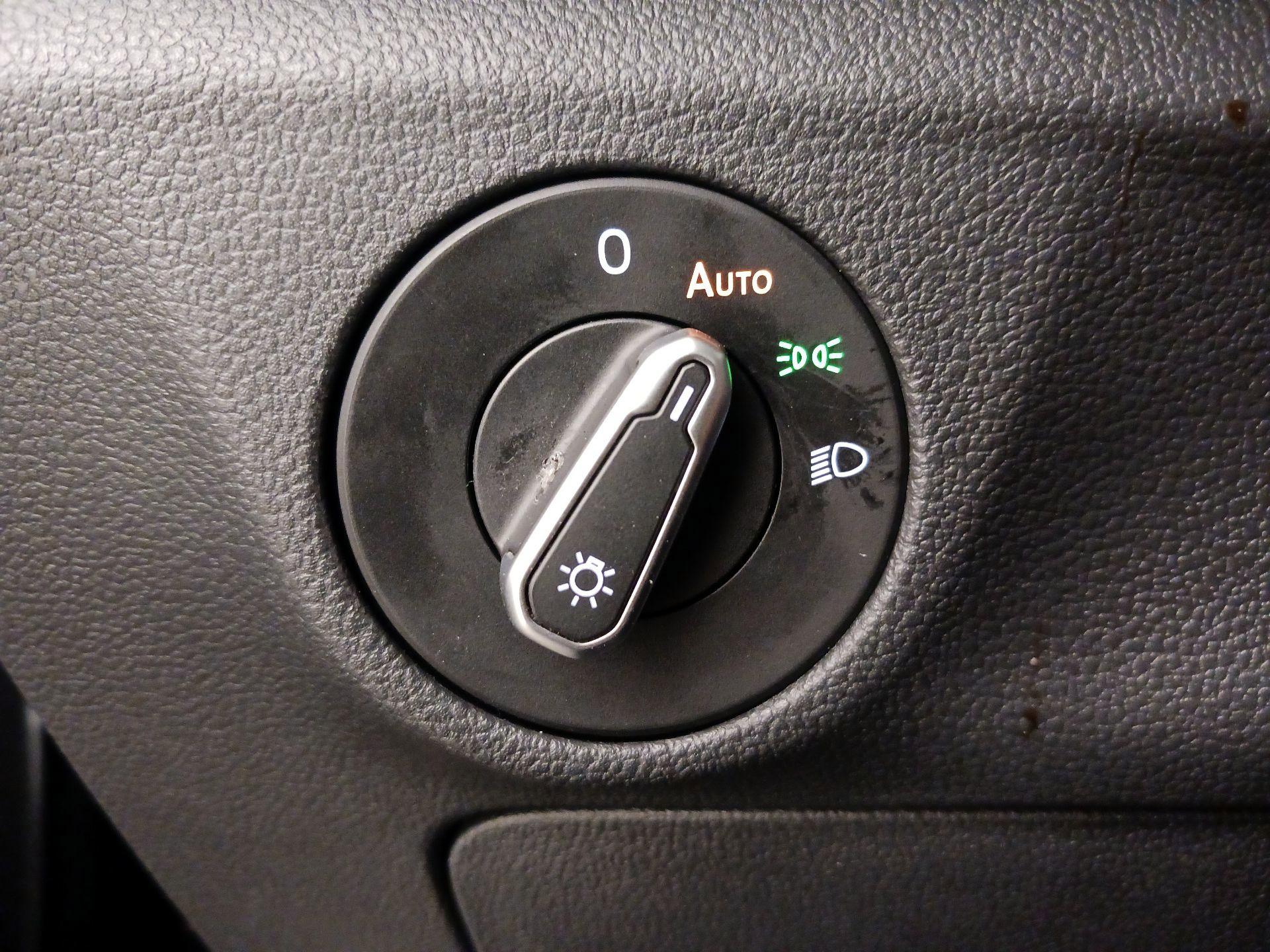 Thumbnail: 2025 Volkswagen Jetta - 13