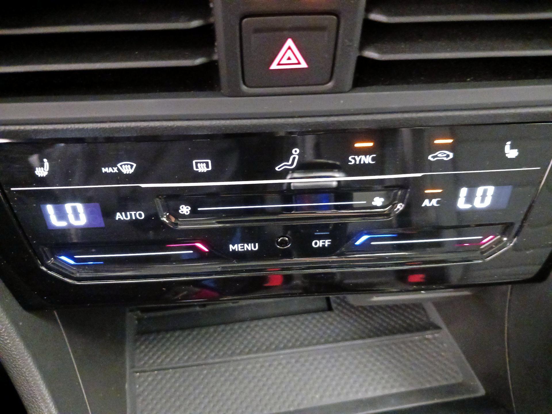 Thumbnail: 2025 Volkswagen Jetta - 16