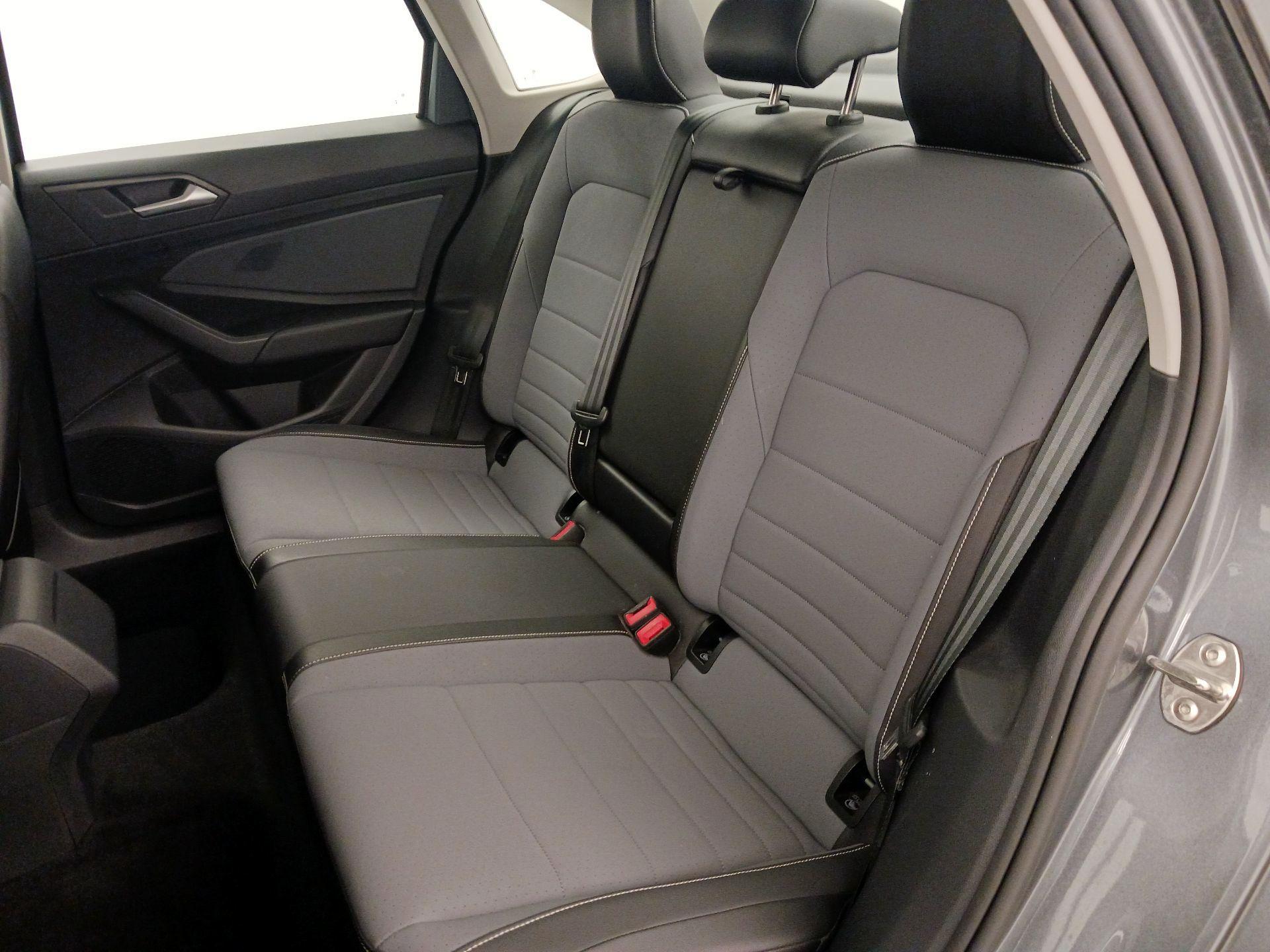 Thumbnail: 2025 Volkswagen Jetta - 20