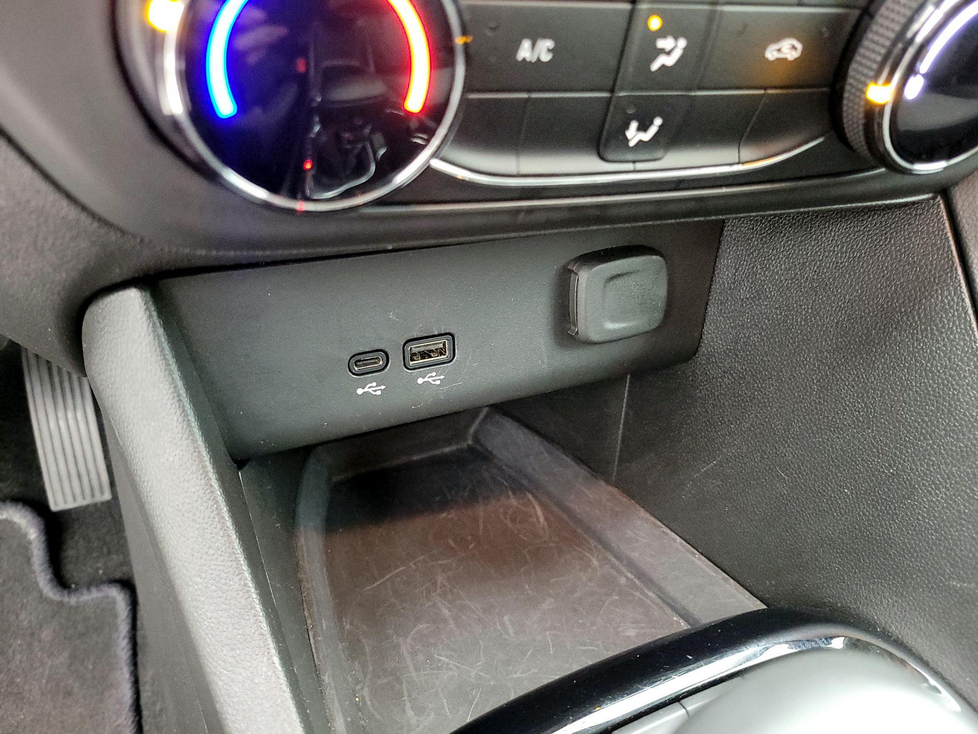 Thumbnail: 2025 Buick Encore GX - 18