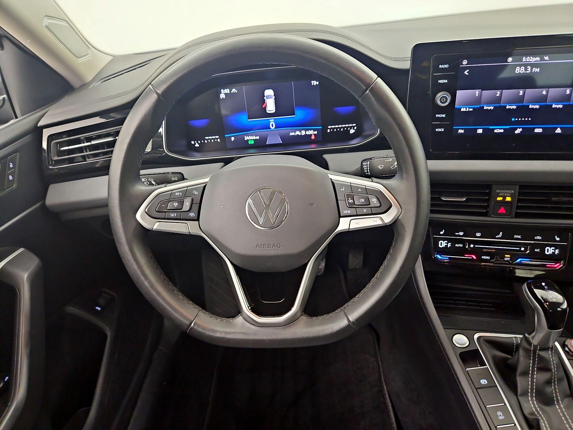 Thumbnail: 2025 Volkswagen Jetta - 10