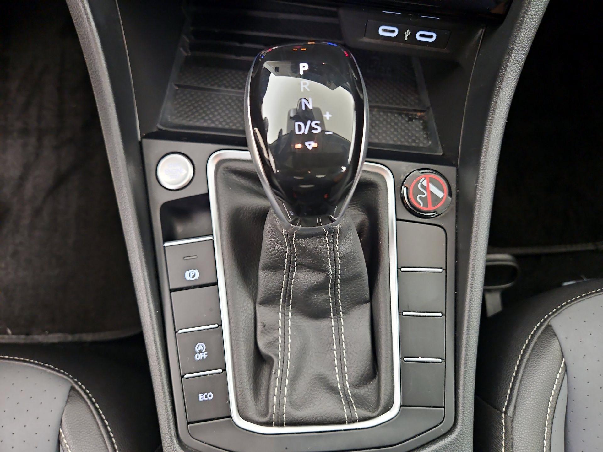 Thumbnail: 2025 Volkswagen Jetta - 17