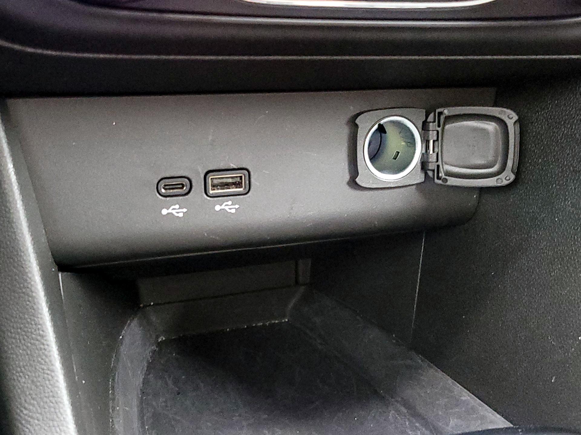 Thumbnail: 2025 Buick Encore GX - 18