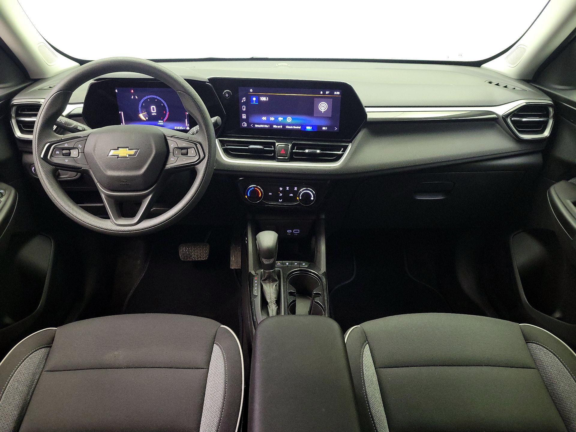 Thumbnail: 2025 Chevrolet TrailBlazer - 9