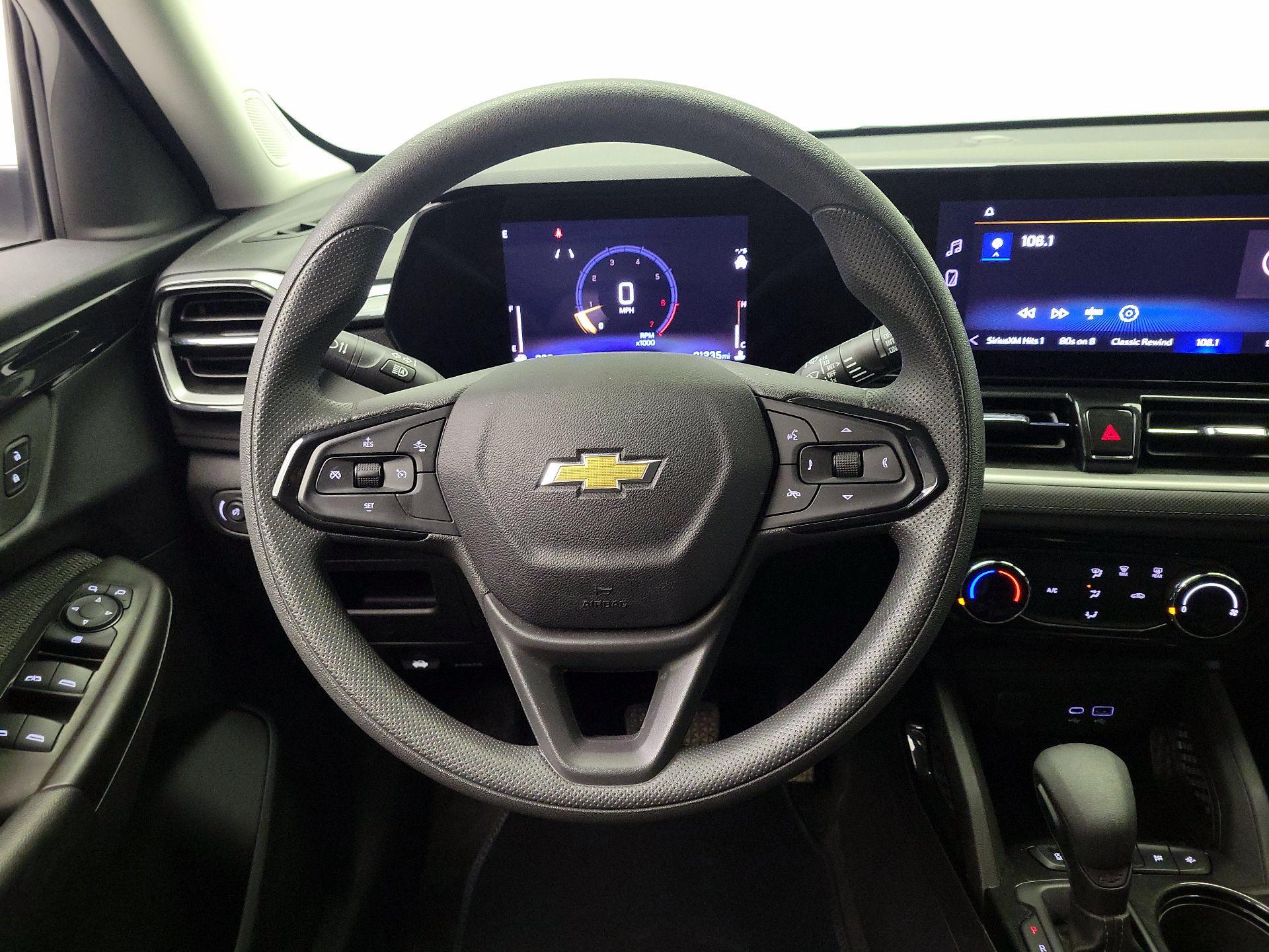 Thumbnail: 2025 Chevrolet TrailBlazer - 10