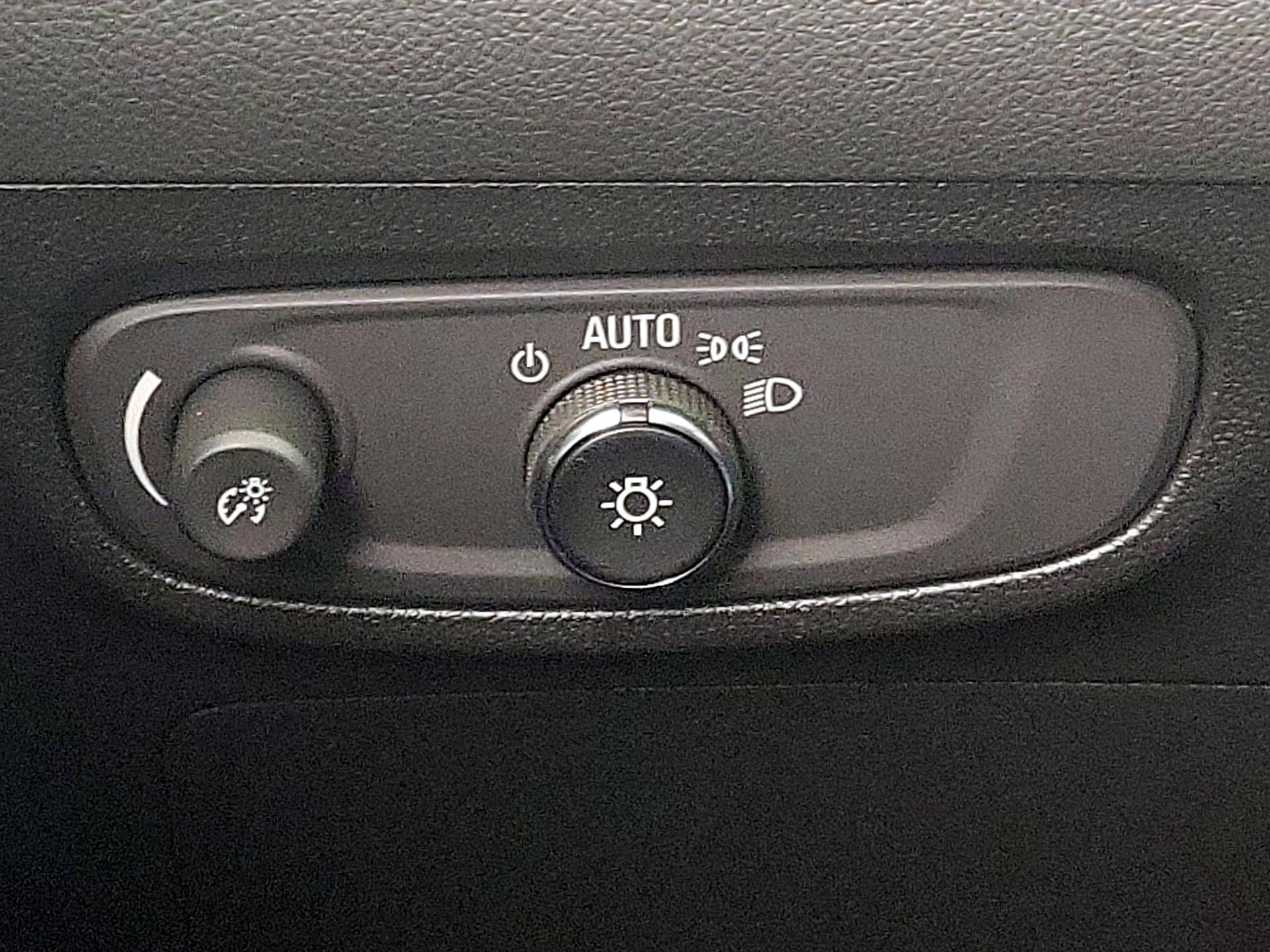 Thumbnail: 2025 Buick Encore GX - 13