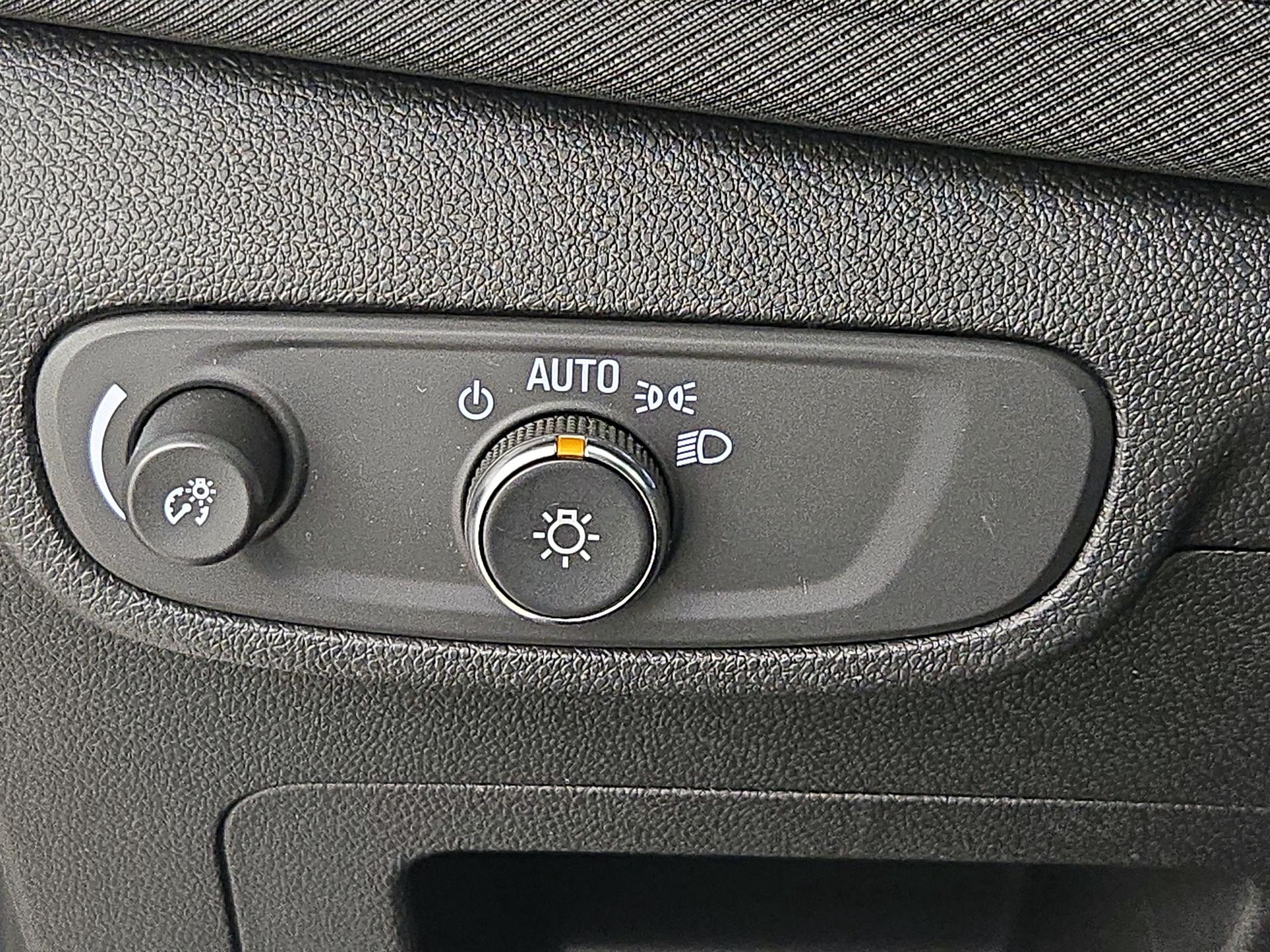 Thumbnail: 2025 Chevrolet TrailBlazer - 13