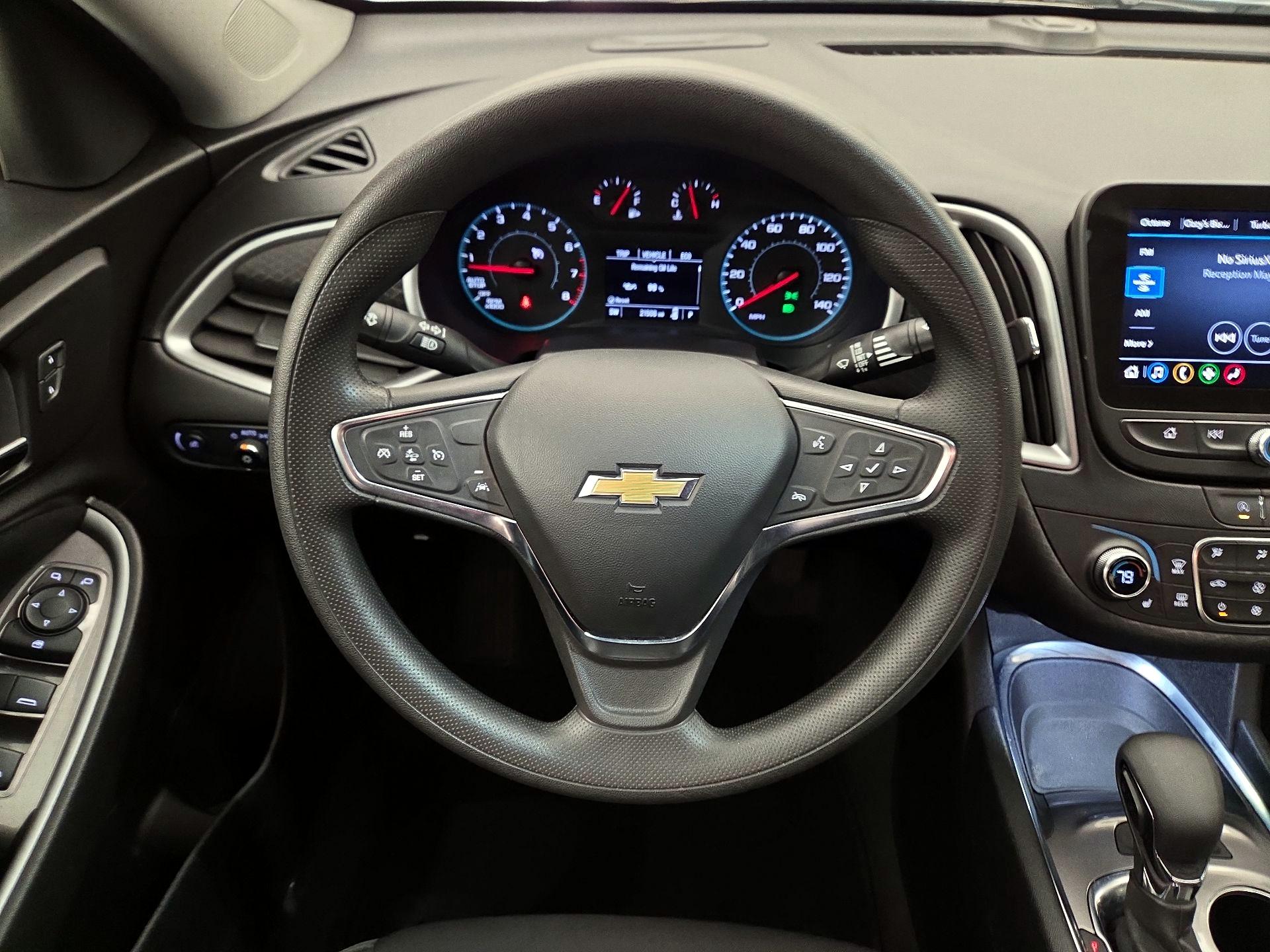 Thumbnail: 2024 Chevrolet Malibu - 10