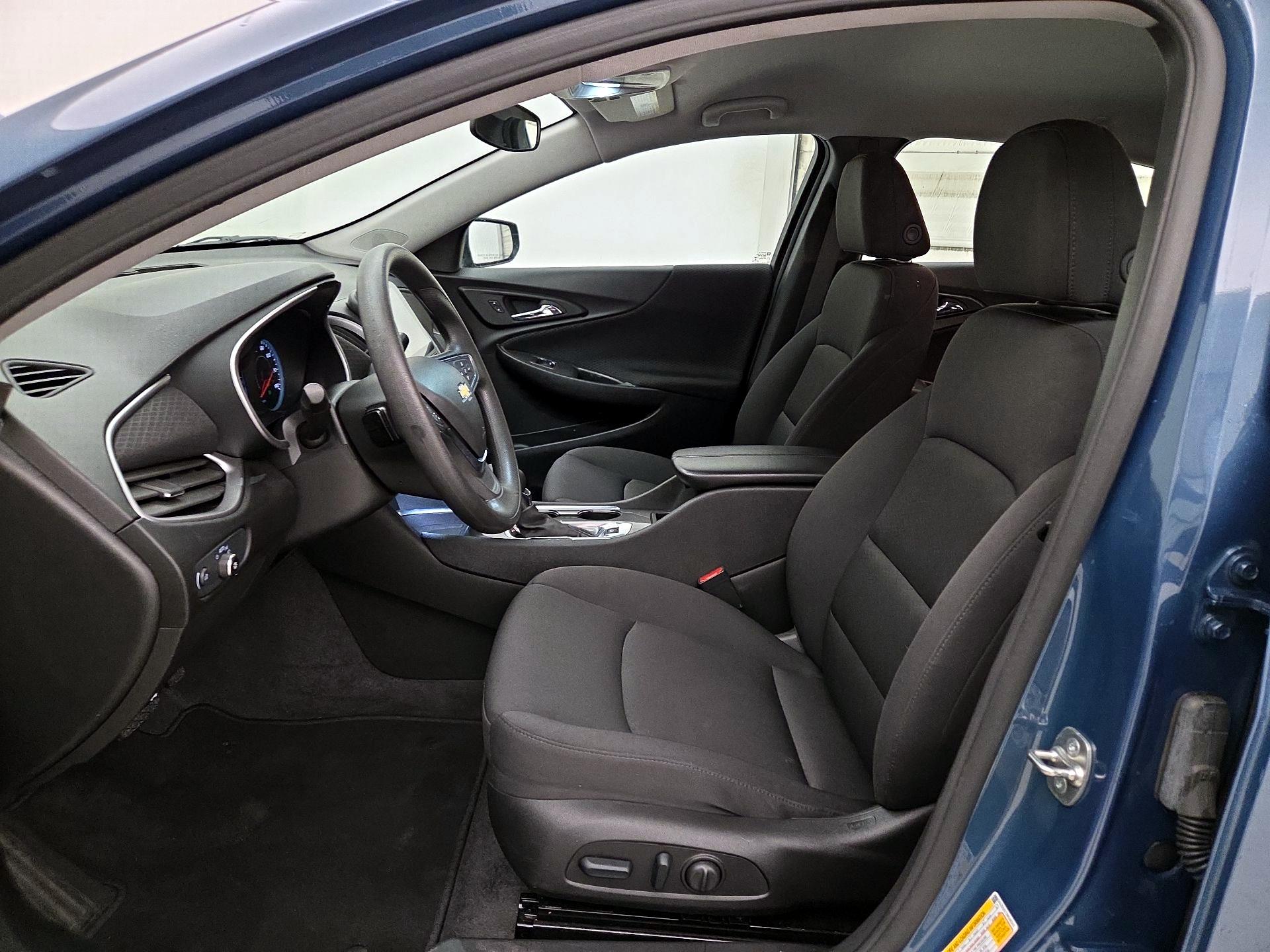 Thumbnail: 2024 Chevrolet Malibu - 11