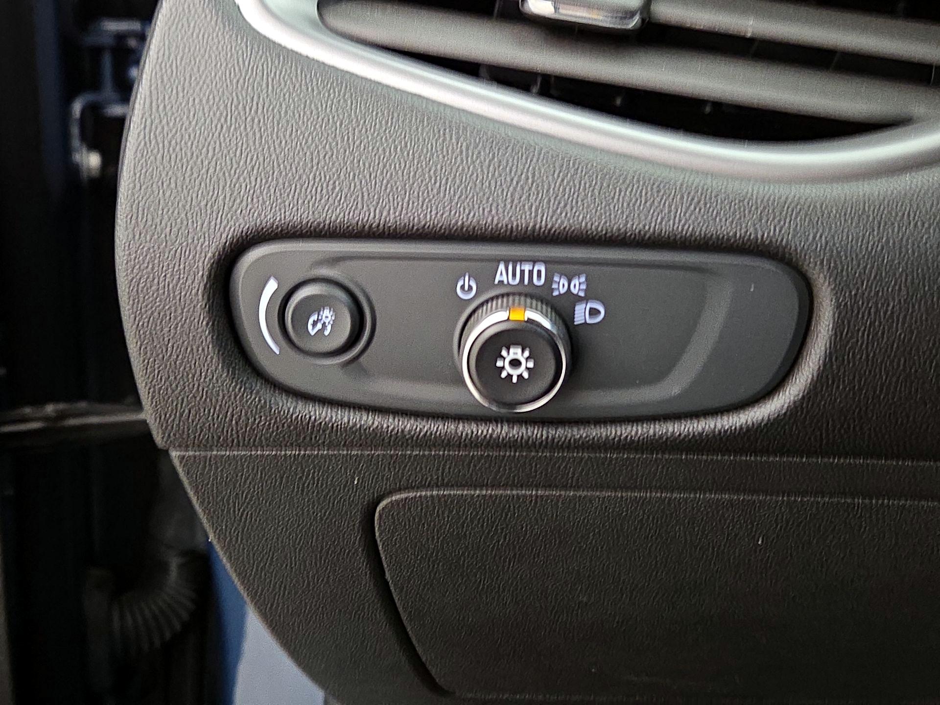 Thumbnail: 2024 Chevrolet Malibu - 13