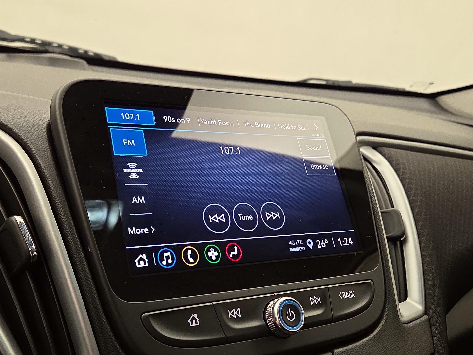 Thumbnail: 2024 Chevrolet Malibu - 15